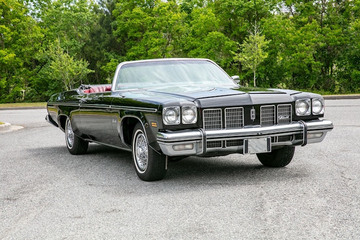 1975 Oldsmobile Delta 88 Royale Convertible