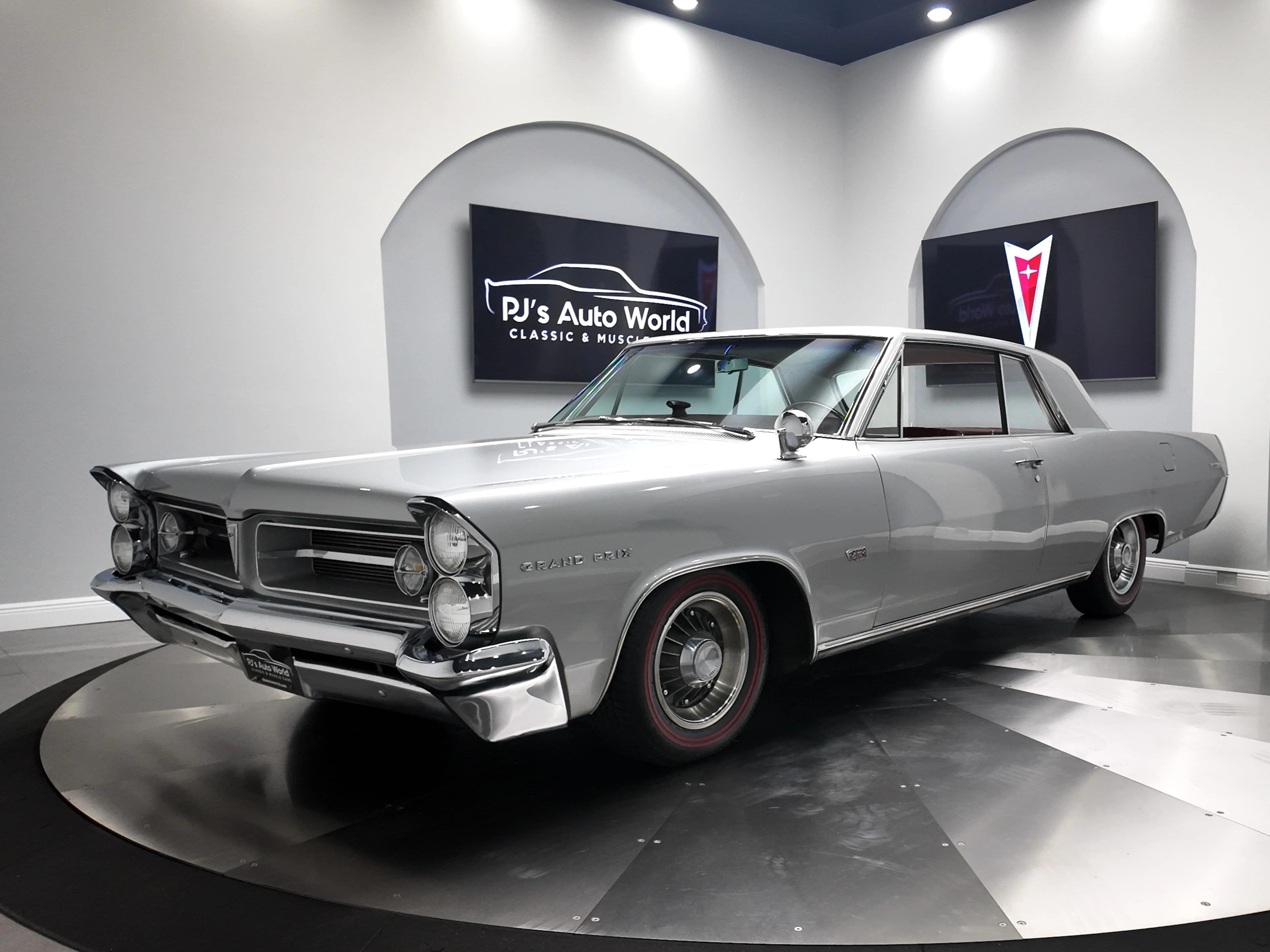 1963 Pontiac Grand Prix 421 Tri-Power