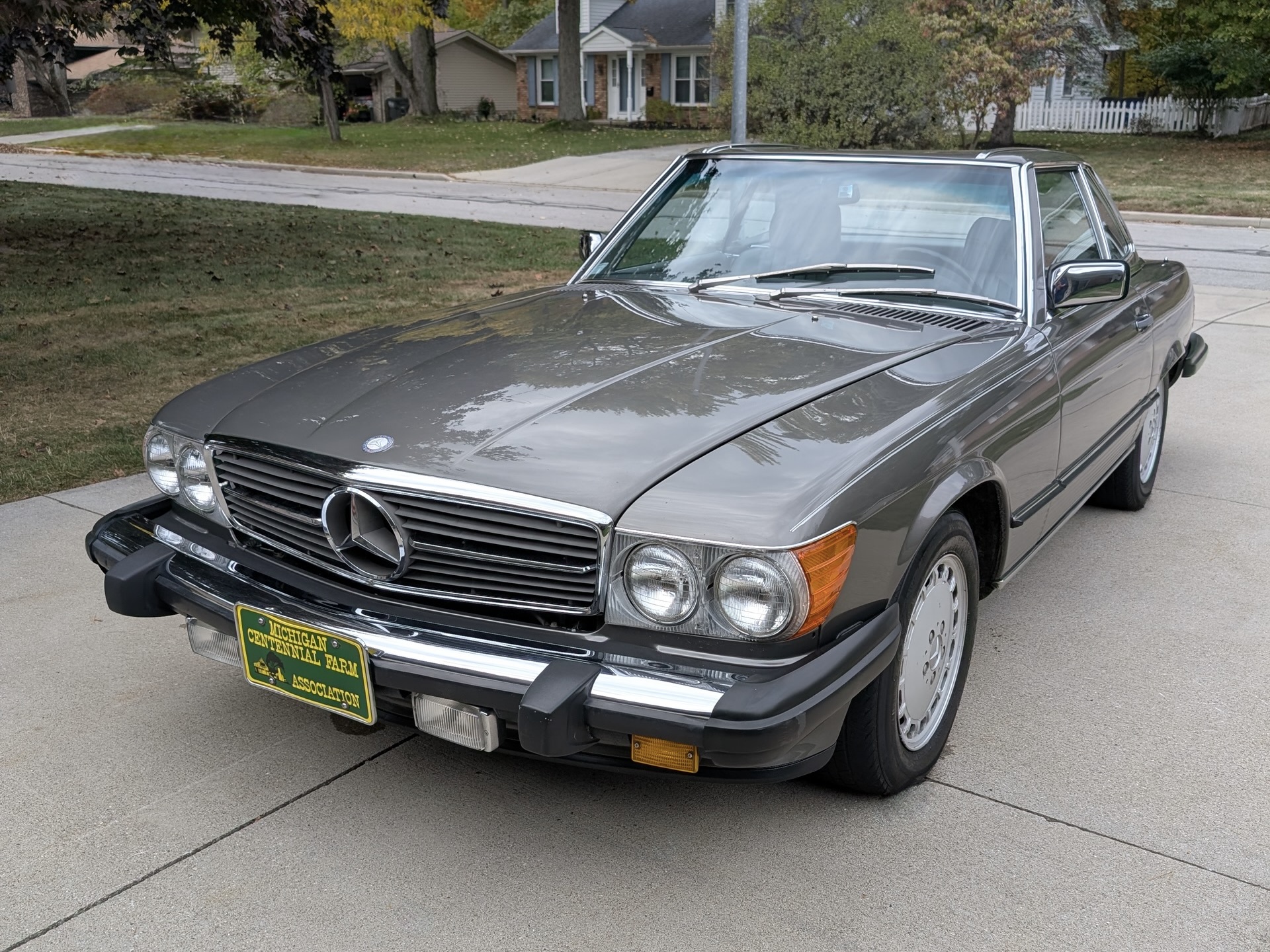 One-Family-Owned 86k-Mile 1986 Mercedes-Benz 560 SL for sale