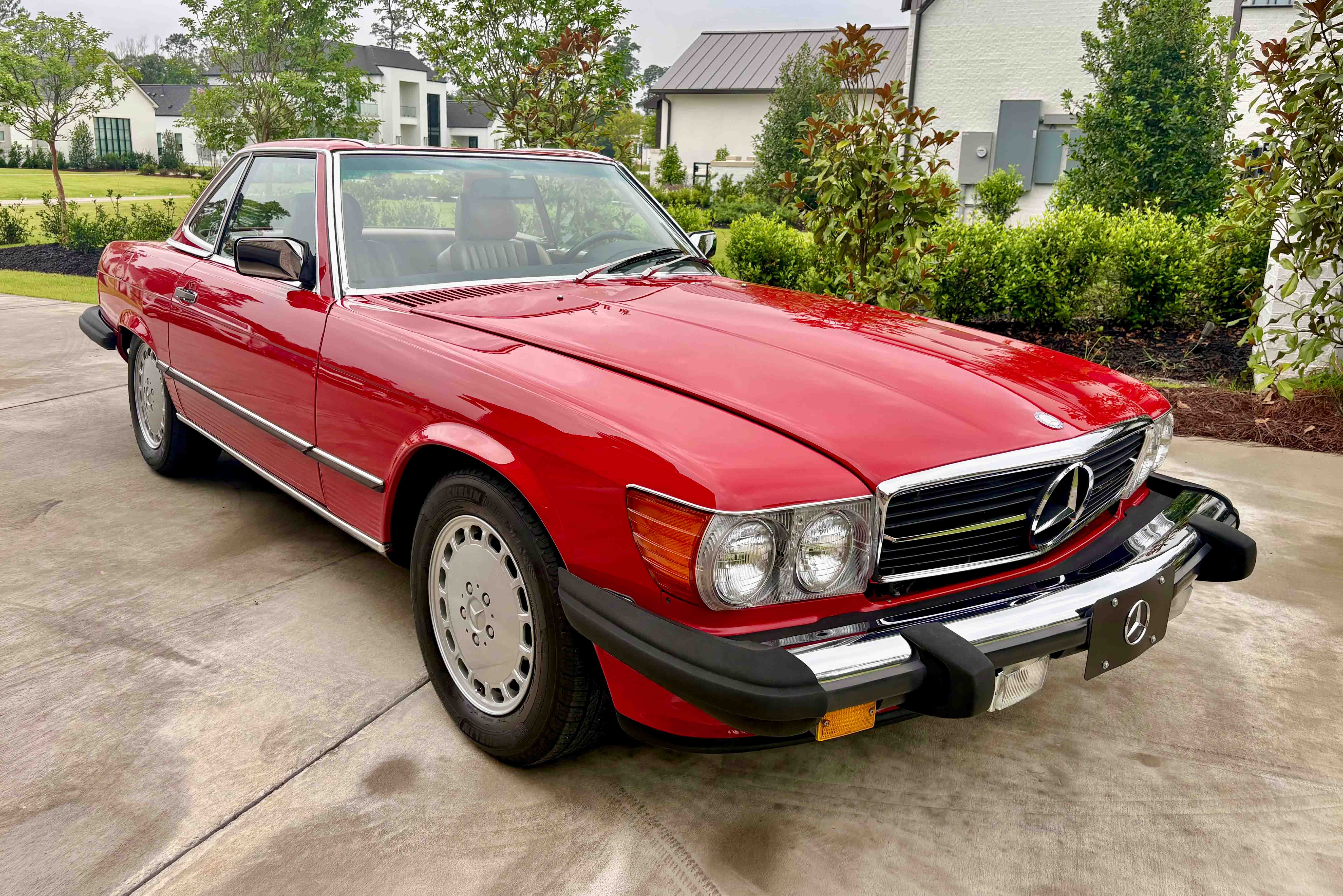 9k-Mile 1989 Mercedes-Benz 560SL