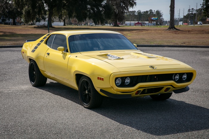 6.4L Hemi-Powered 1971 Plymouth Road Runner