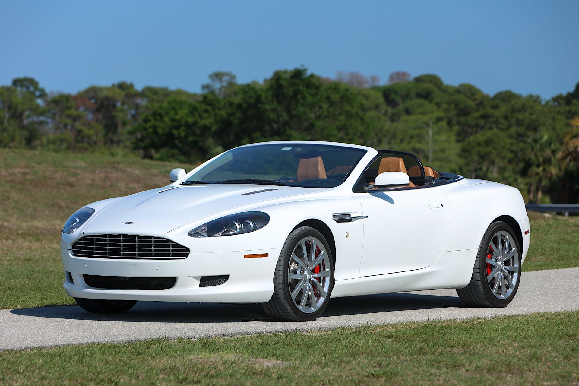 22k-Mile 2009 Aston Martin DB9 Volante