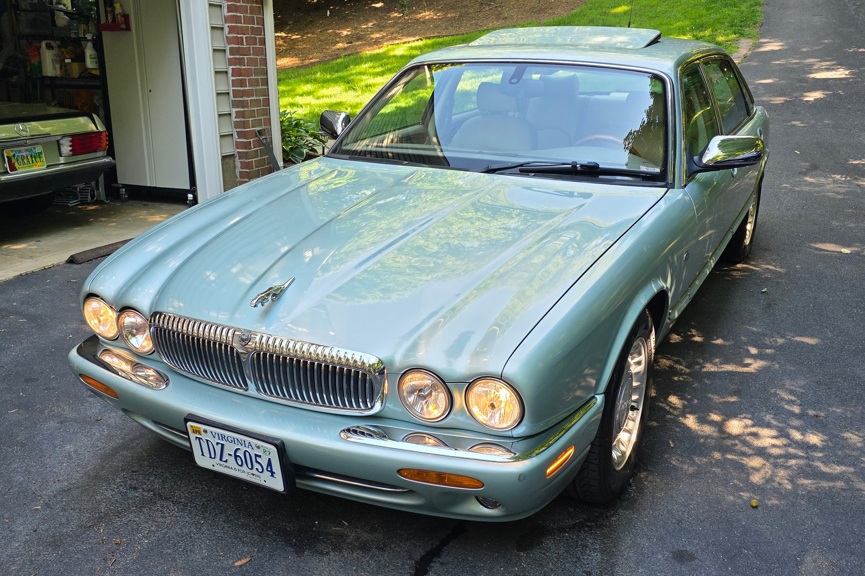 2000 Jaguar XJ8 Vanden Plas 