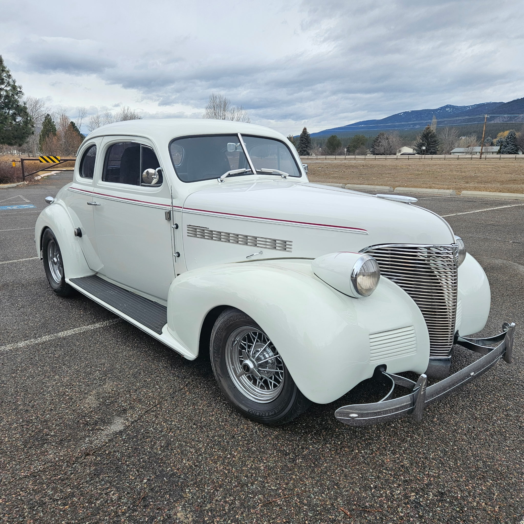 350-Powered 1939 Chevrolet Coupe Street Rod