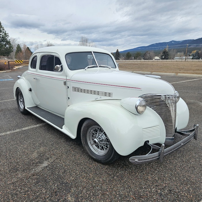 350-Powered 1939 Chevrolet Coupe Street Rod
