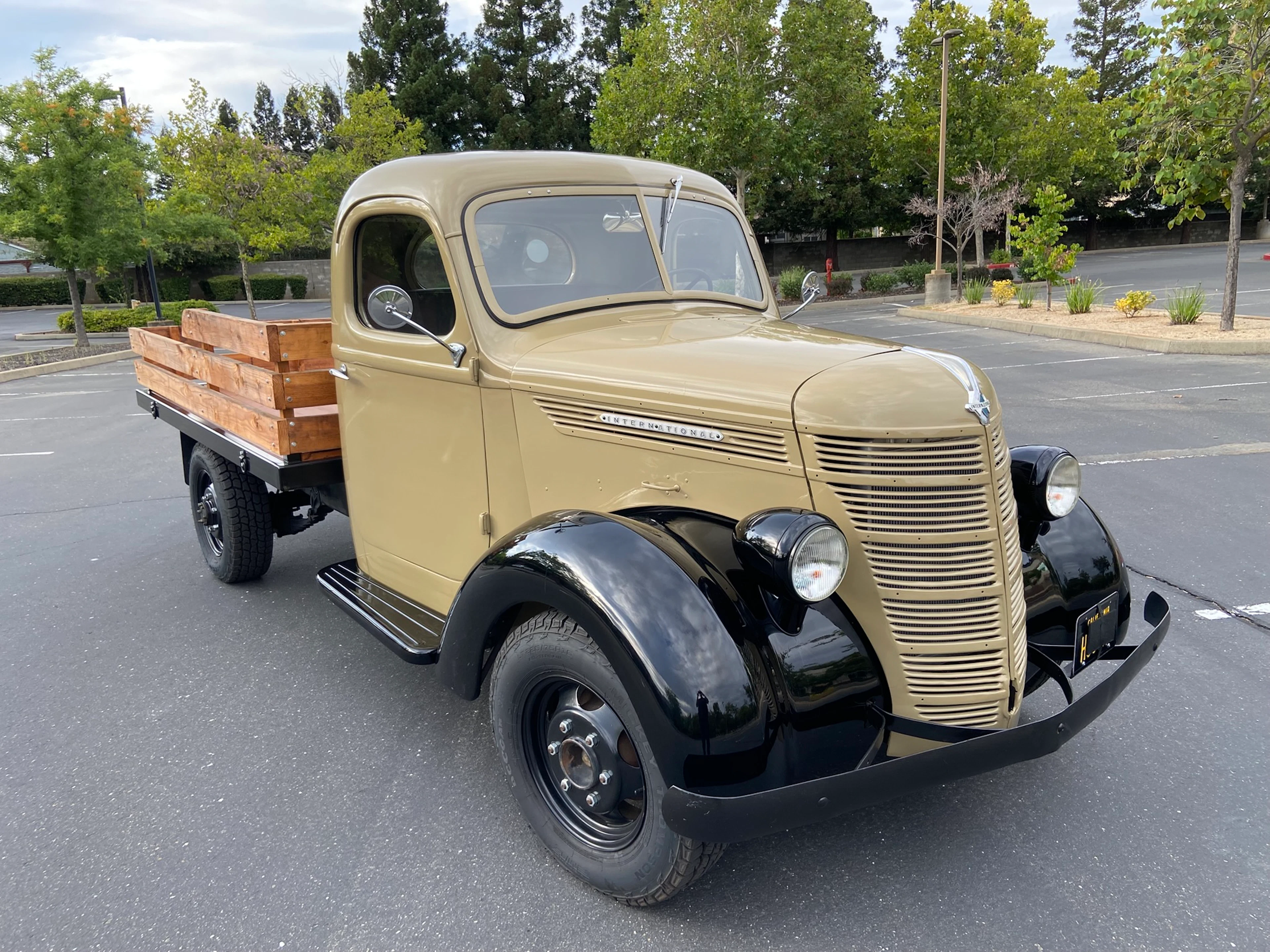 289-Powered 1939 International D-15 Pickup