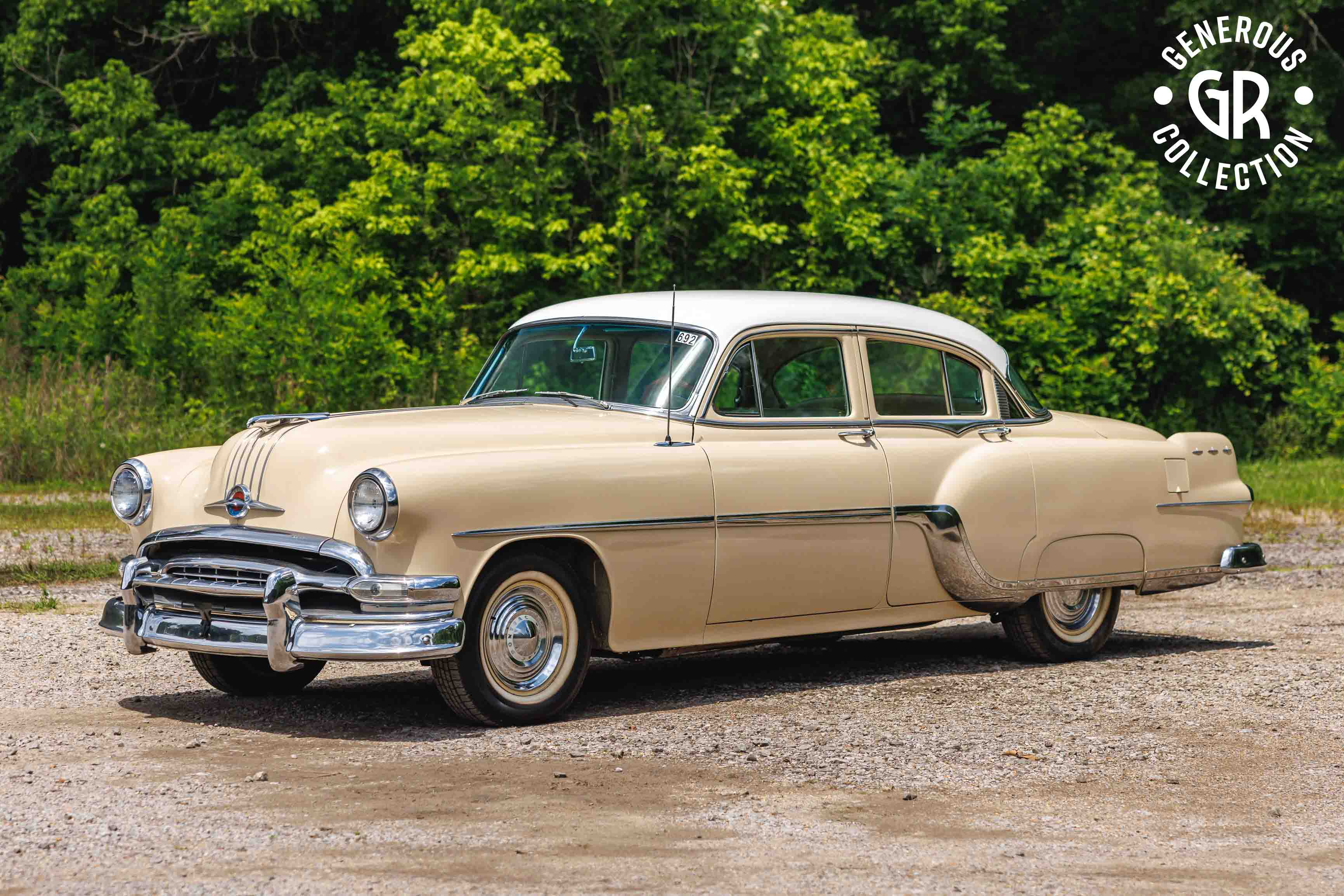 1954 Pontiac Star Chief 4-Door Sedan