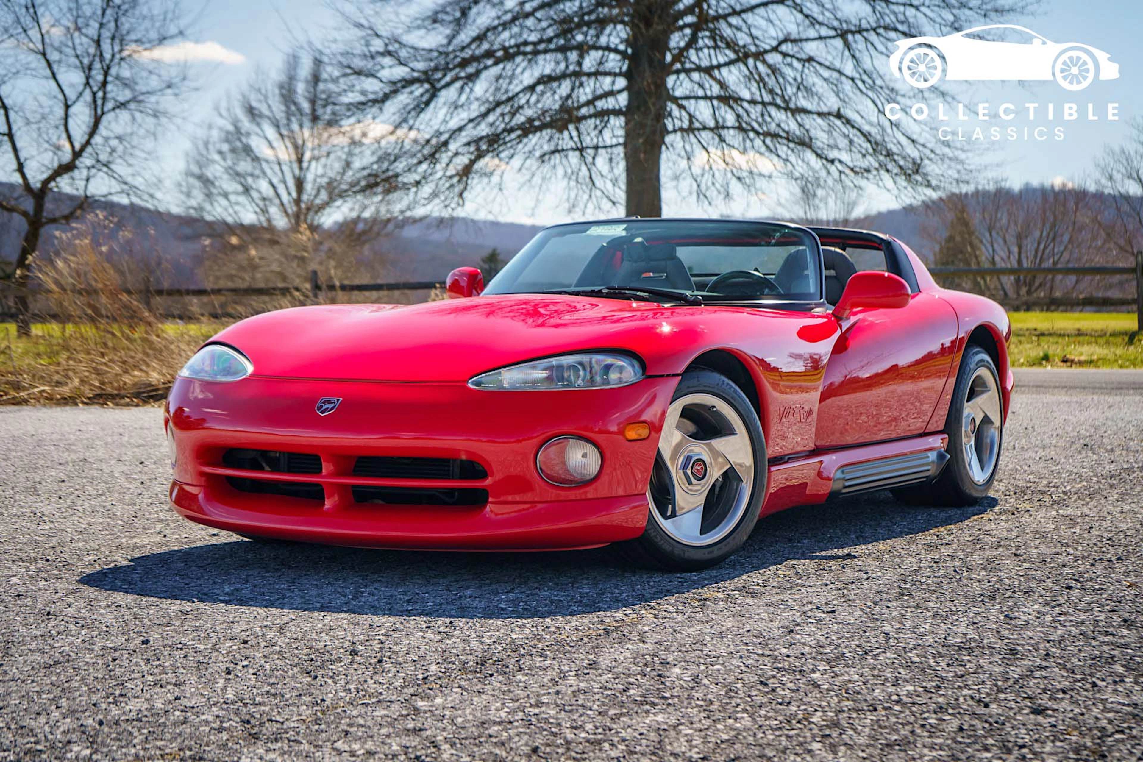 11k-Mile 1994 Dodge Viper RT/10