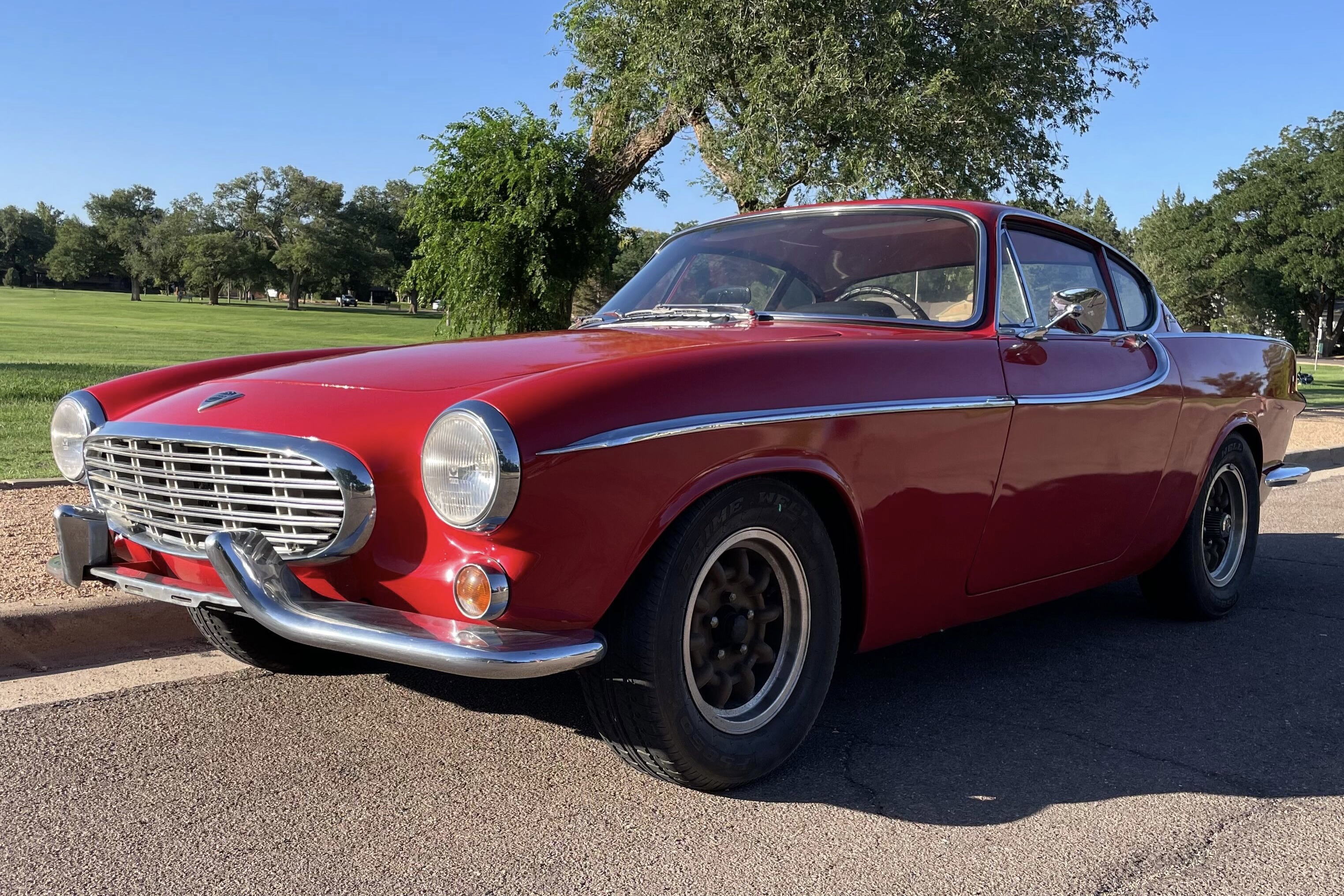 1963 Volvo P1800