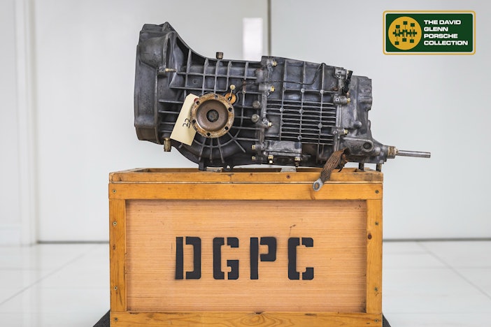 Porsche 915 5-speed Transmission (Lot 42)