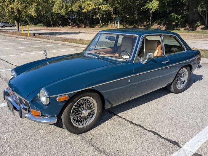 V6-Powered 1970 MG MGB GT Five-Speed
