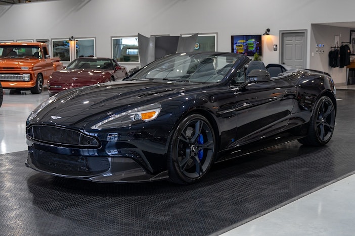 4k-Mile 2018 Aston Martin Vanquish S Volante TB12 Tom Brady Signature Edition