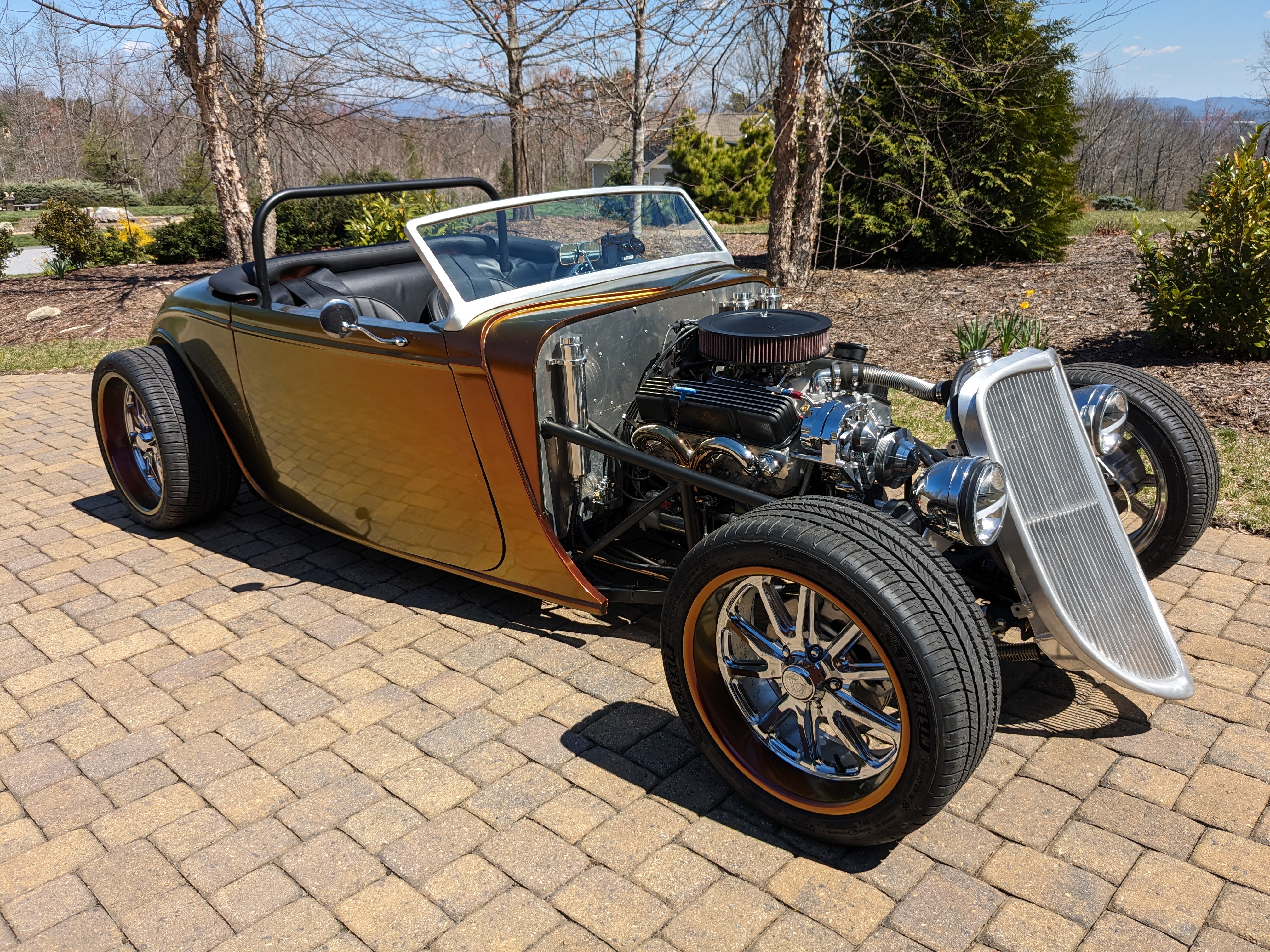 Factory Five ‘33 Hot Rod Roadster