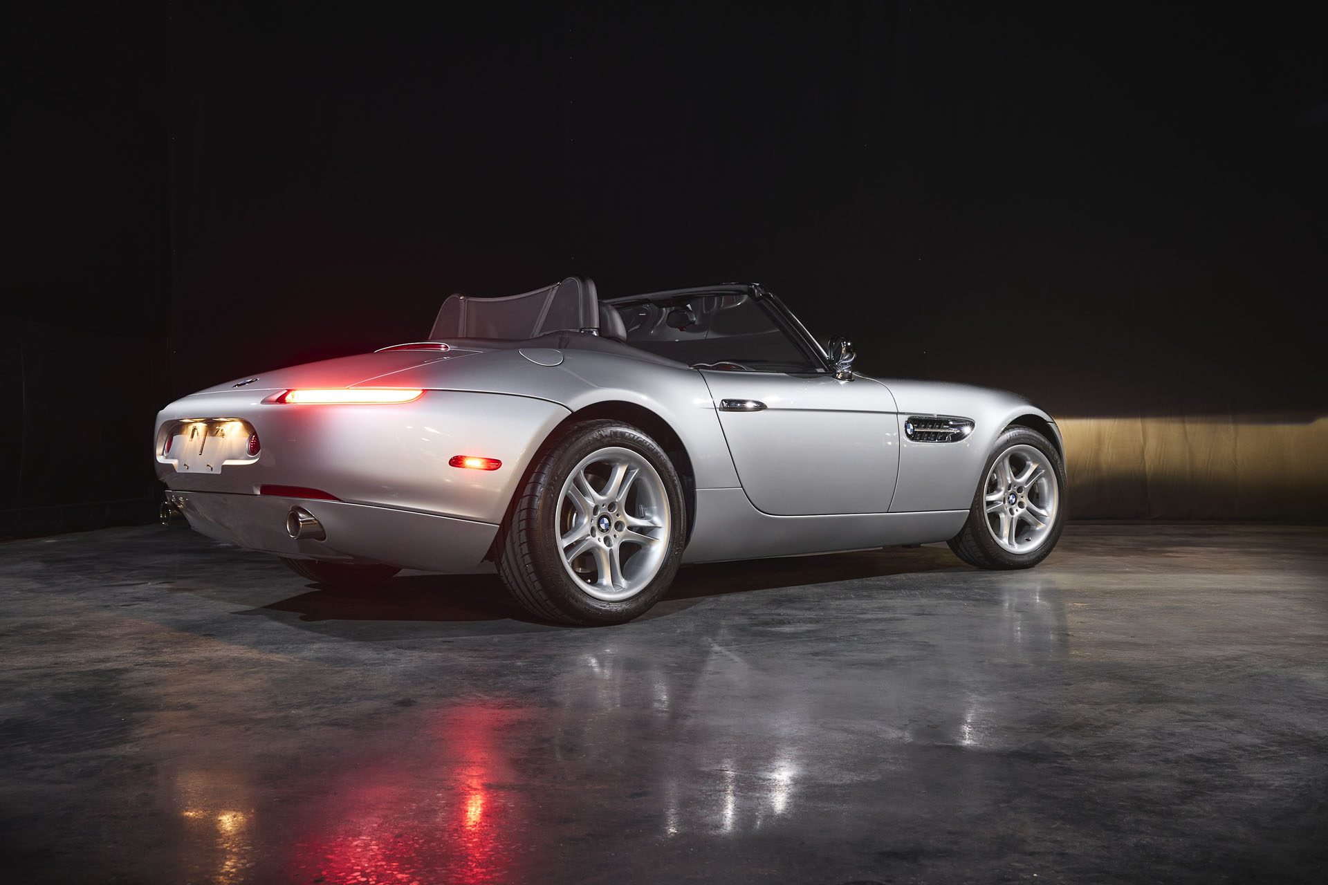 【当店限定販売】 Single-Owner 16k-Mile 2001 BMW Z8 for sale 米・雑穀・粉類