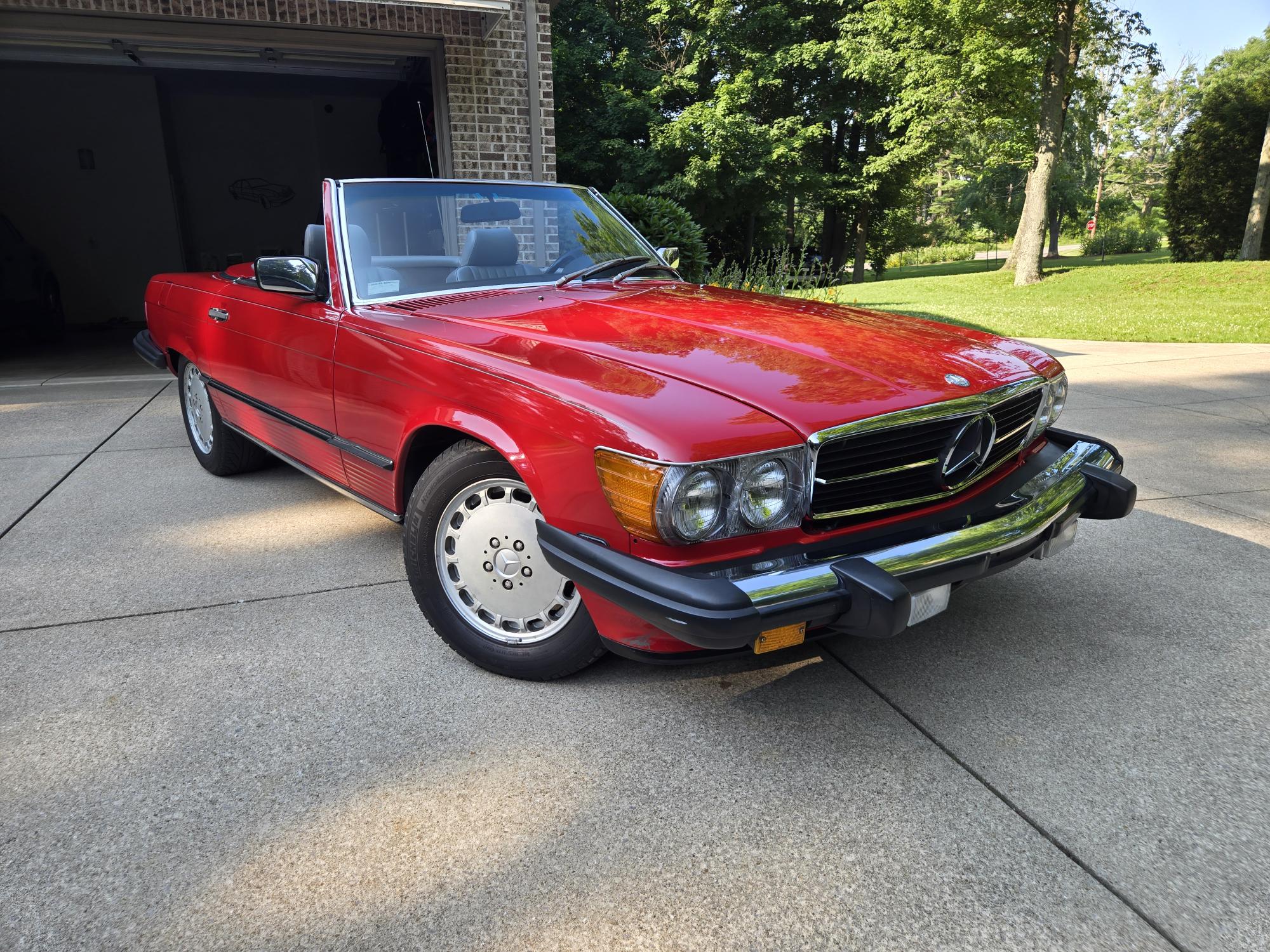 1988 Mercedes-Benz 560 SL Convertible