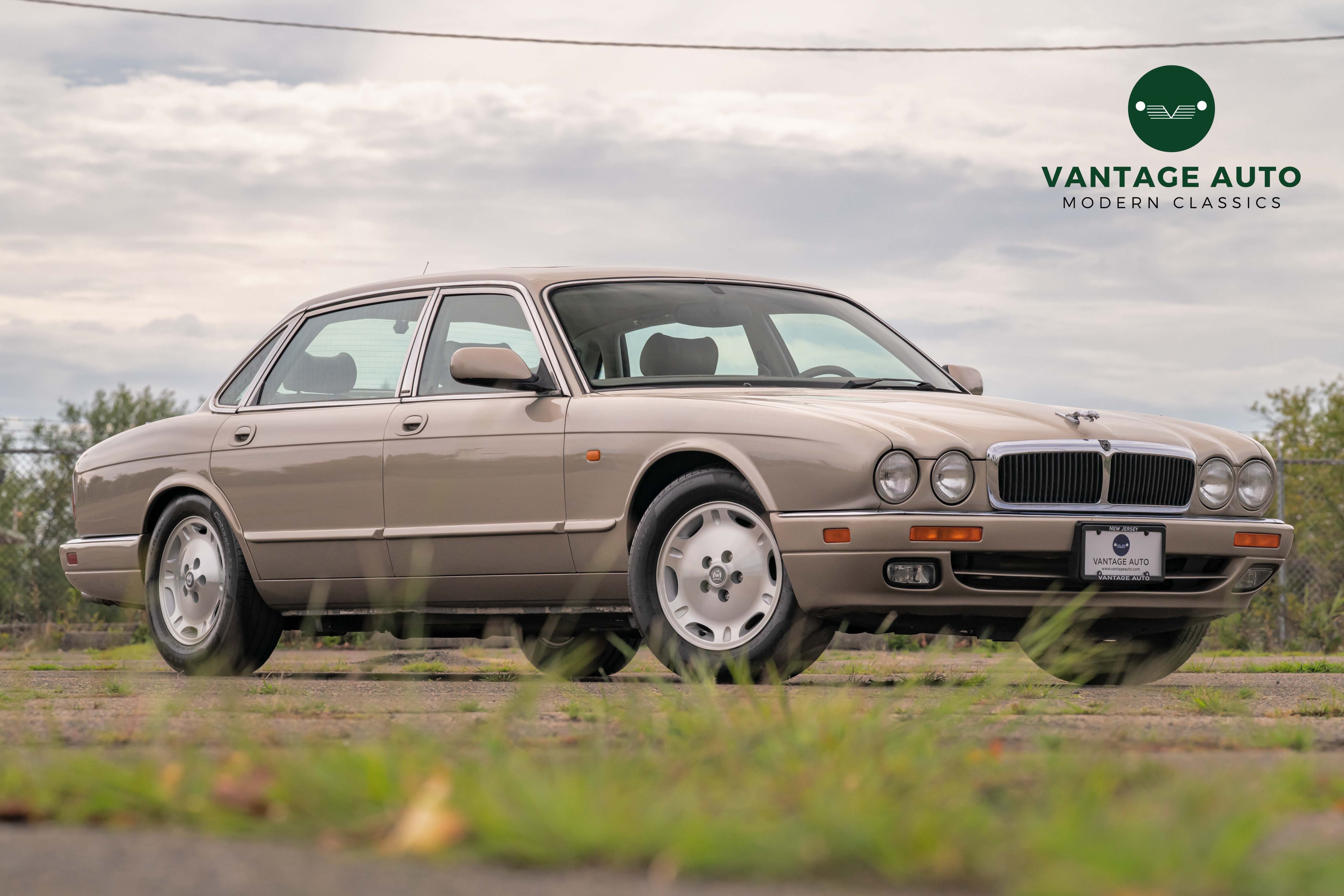 6k-Mile 1997 Jaguar XJ6 