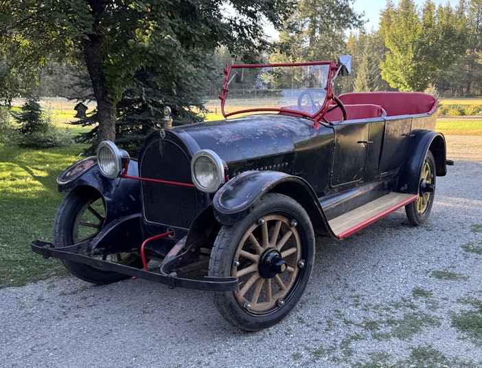 1922 Oldsmobile 43-A Touring