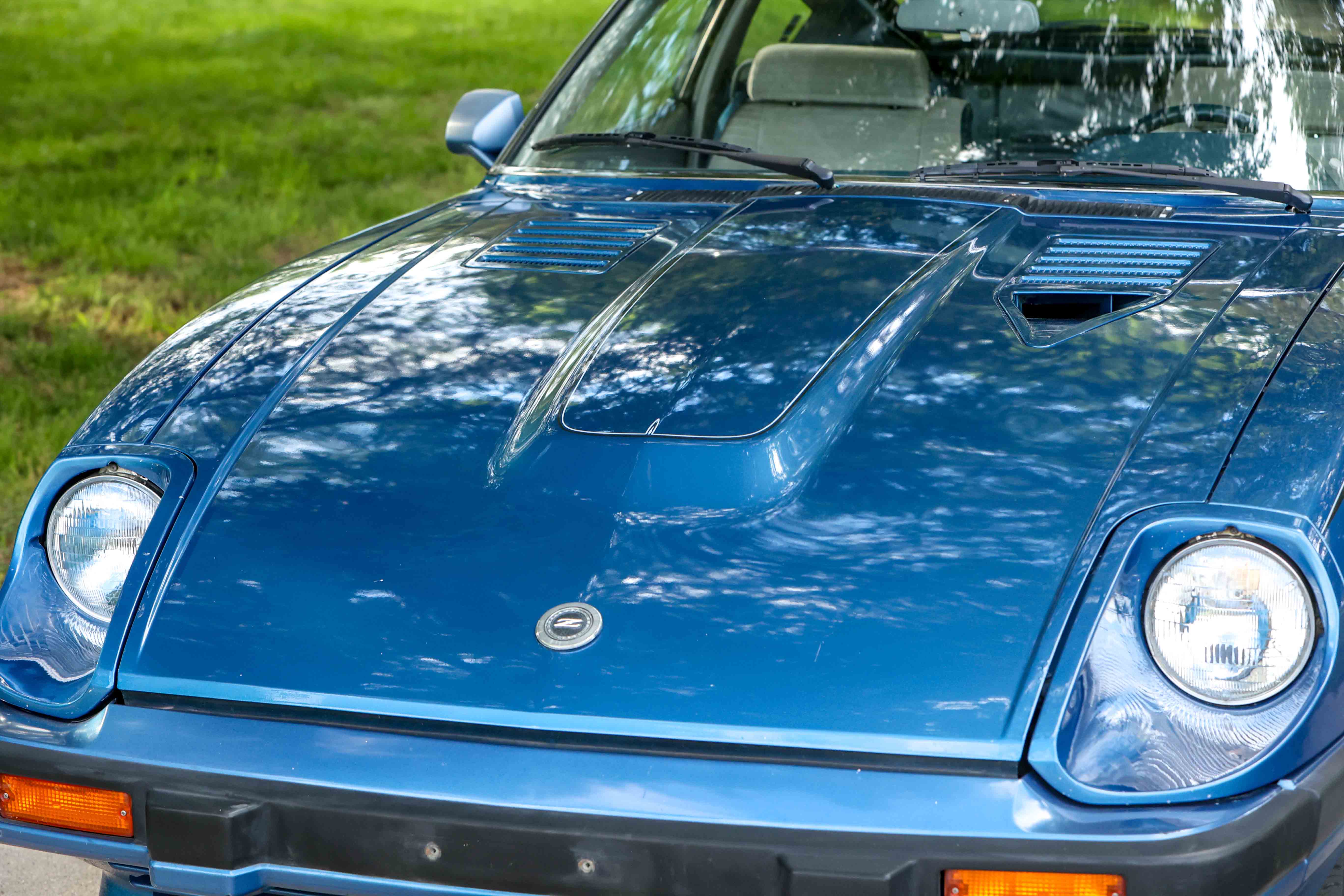 人気ブランドからコーディネートを探す Coupe 280ZX Datsun 1982 Five-Speed sale for 和書