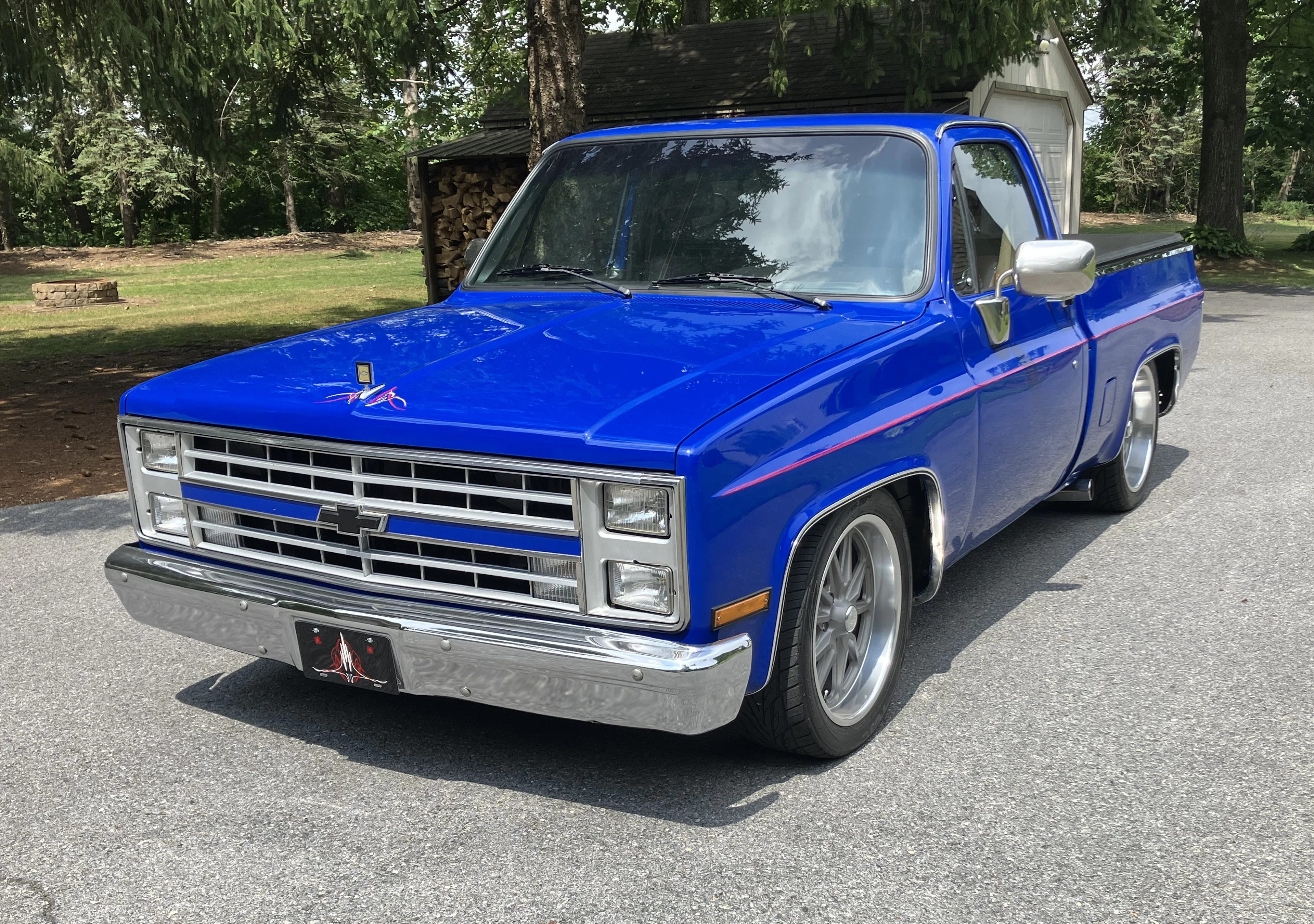 350-Powered 1985 Chevrolet C10 Silverado Short-Bed Conversion
