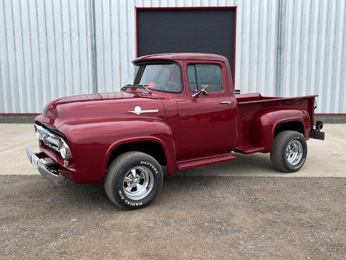 400-Powered 1956 Ford F-100 4×4 4-Speed