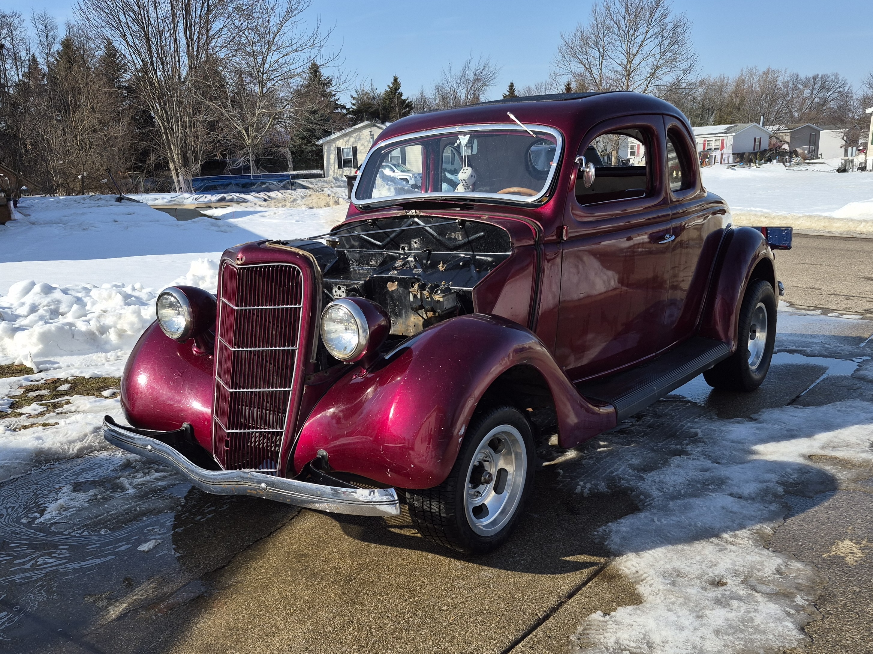 Modified 1935 Ford Model 48 Deluxe 5-Window Coupe Project