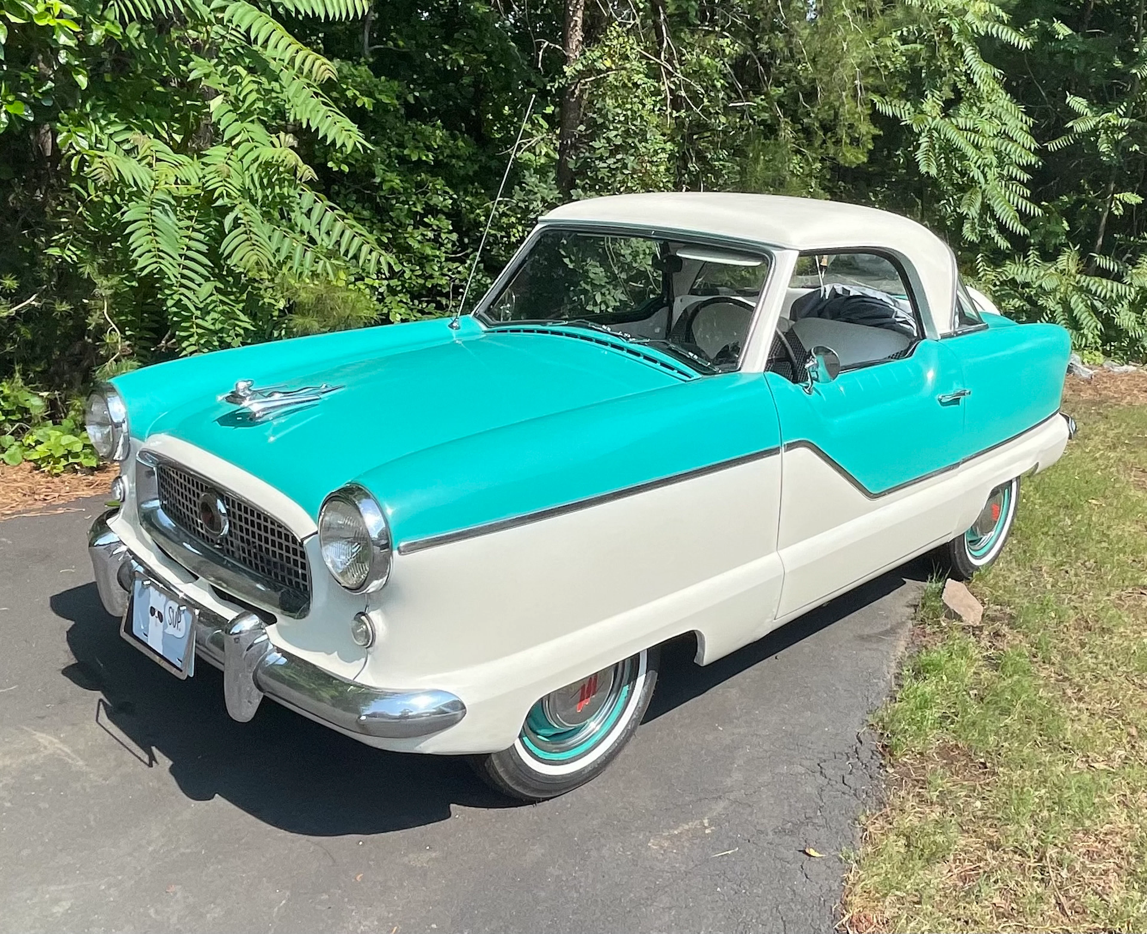 1957 Nash Metropolitan Hardtop