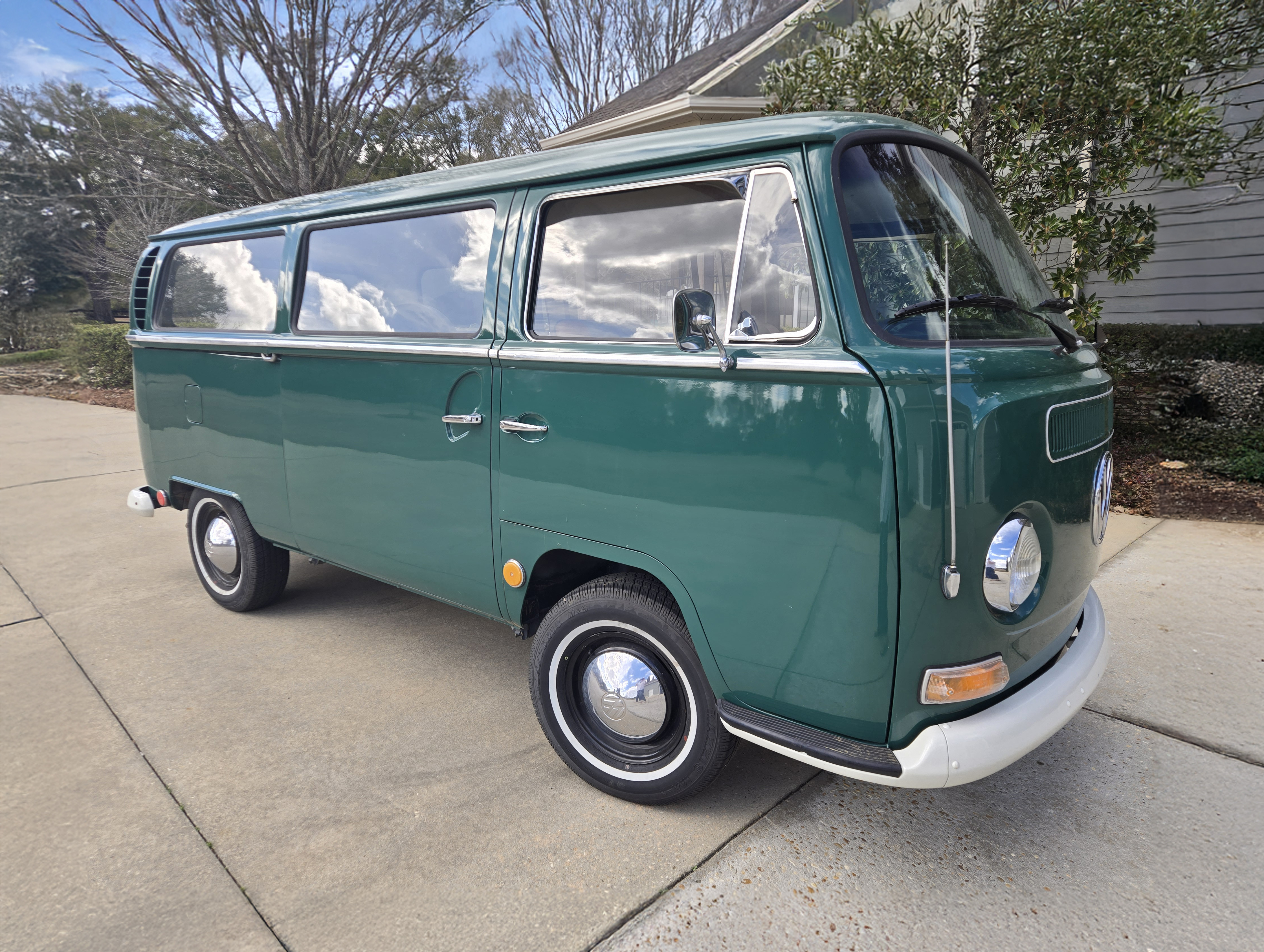 1969 Volkswagen Type 2 Bus