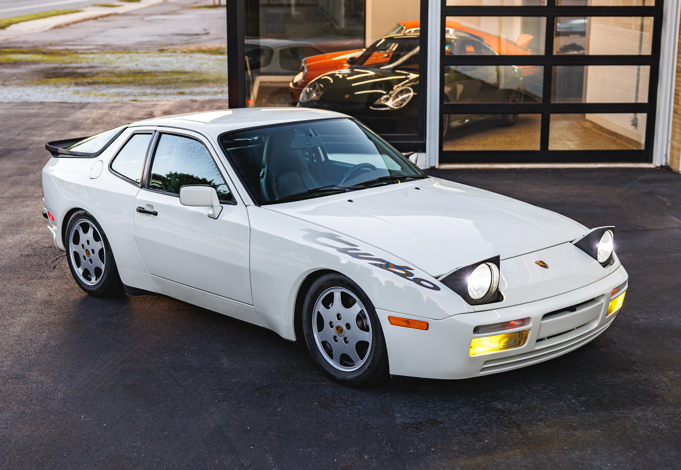 1989 Porsche 944 Turbo S