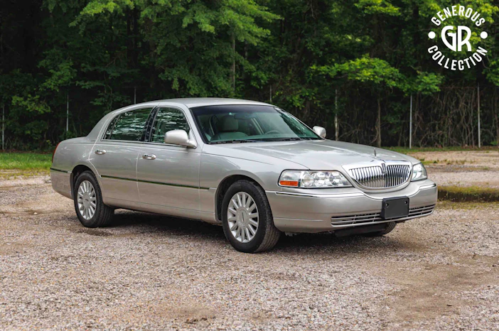 2005 Lincoln Town Car Signature Series