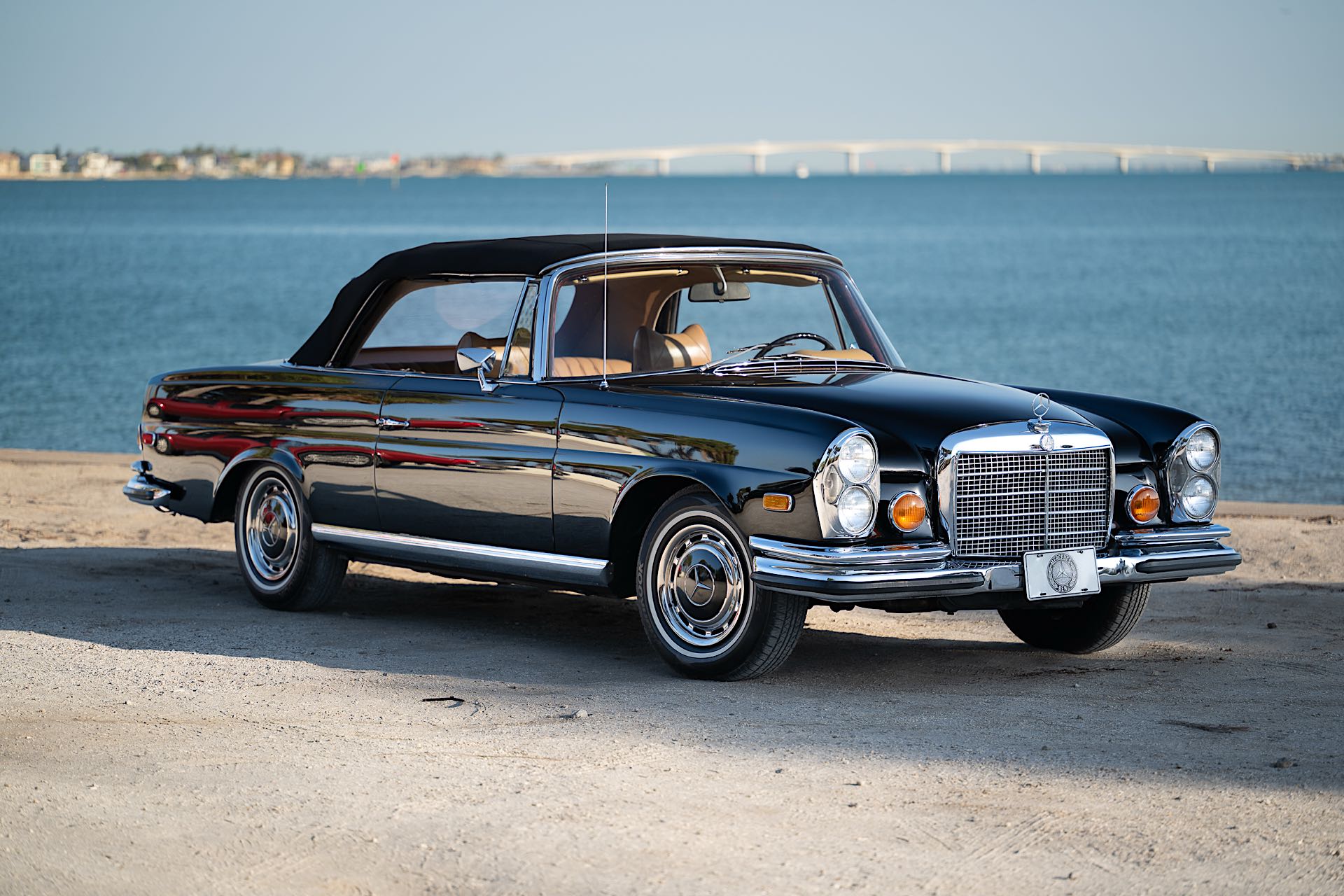 1971 Mercedes-Benz 280 SE 3.5 Cabriolet Conversion