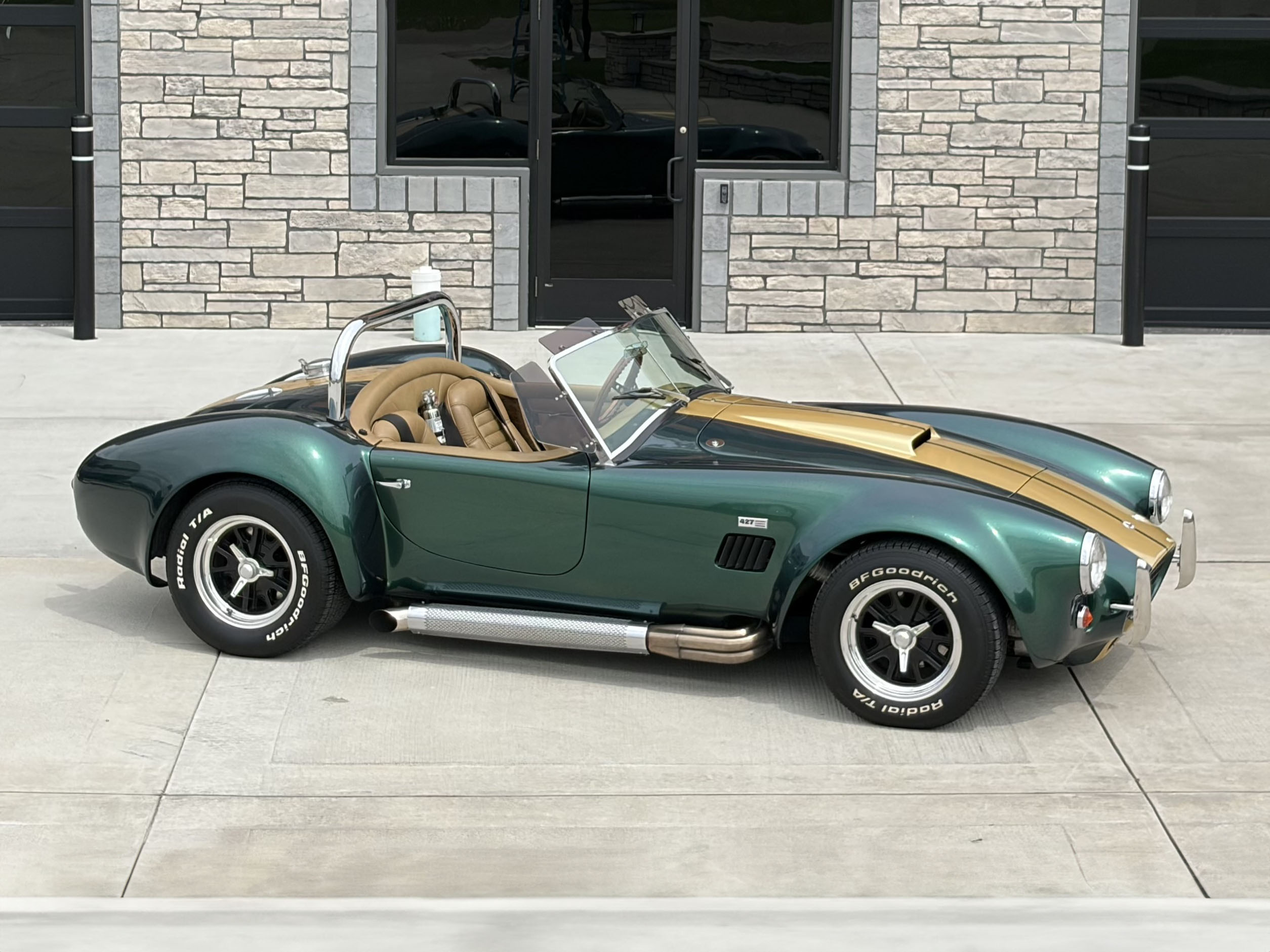 1,400-Mile 460-Powered West Coast Cobra Replica 6-Speed