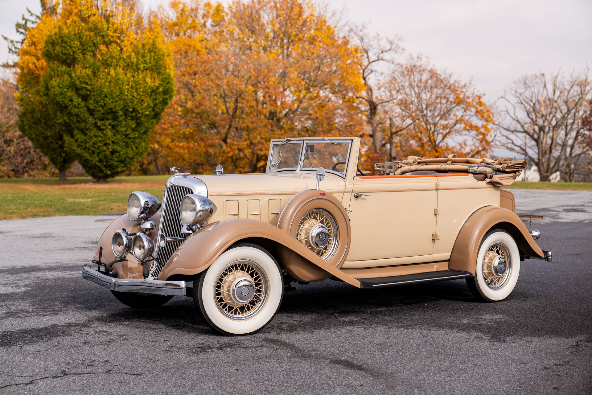 ガルアト 1933 Chrysler Model CO Convertible for sale | Hagerty Marketplace