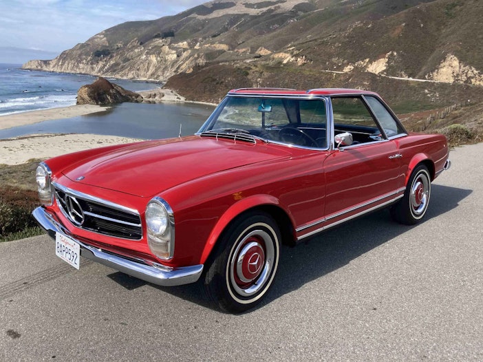 1967 Mercedes-Benz 230 SL Pagoda Four-Speed 
