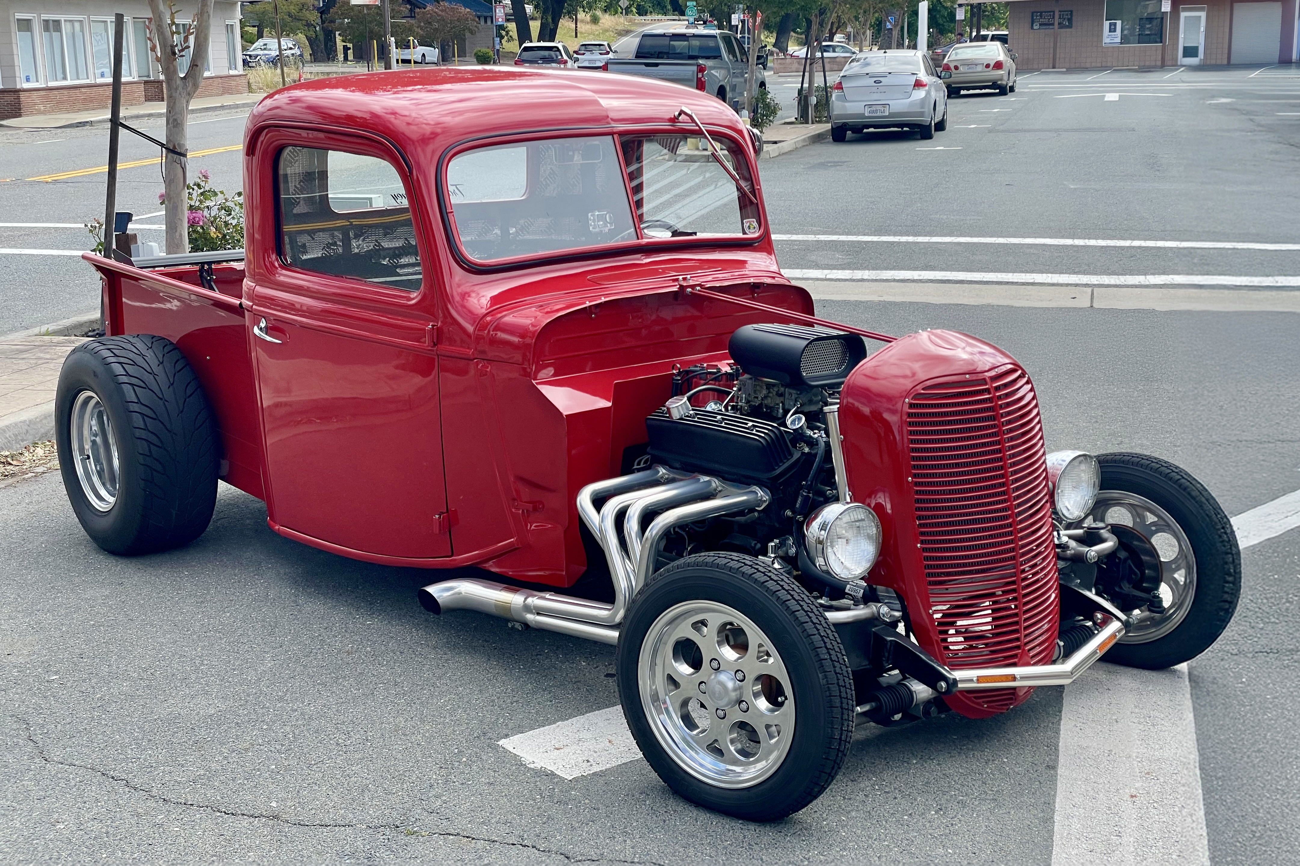 350-Powered 1937 Ford Pickup Hot Rod