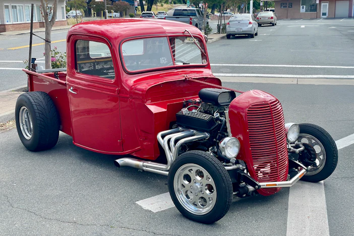 350-Powered 1937 Ford Pickup Hot Rod