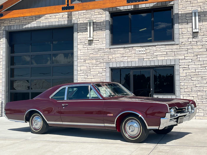 1967 Oldsmobile Cutlass Supreme 442 Sports Coupe
