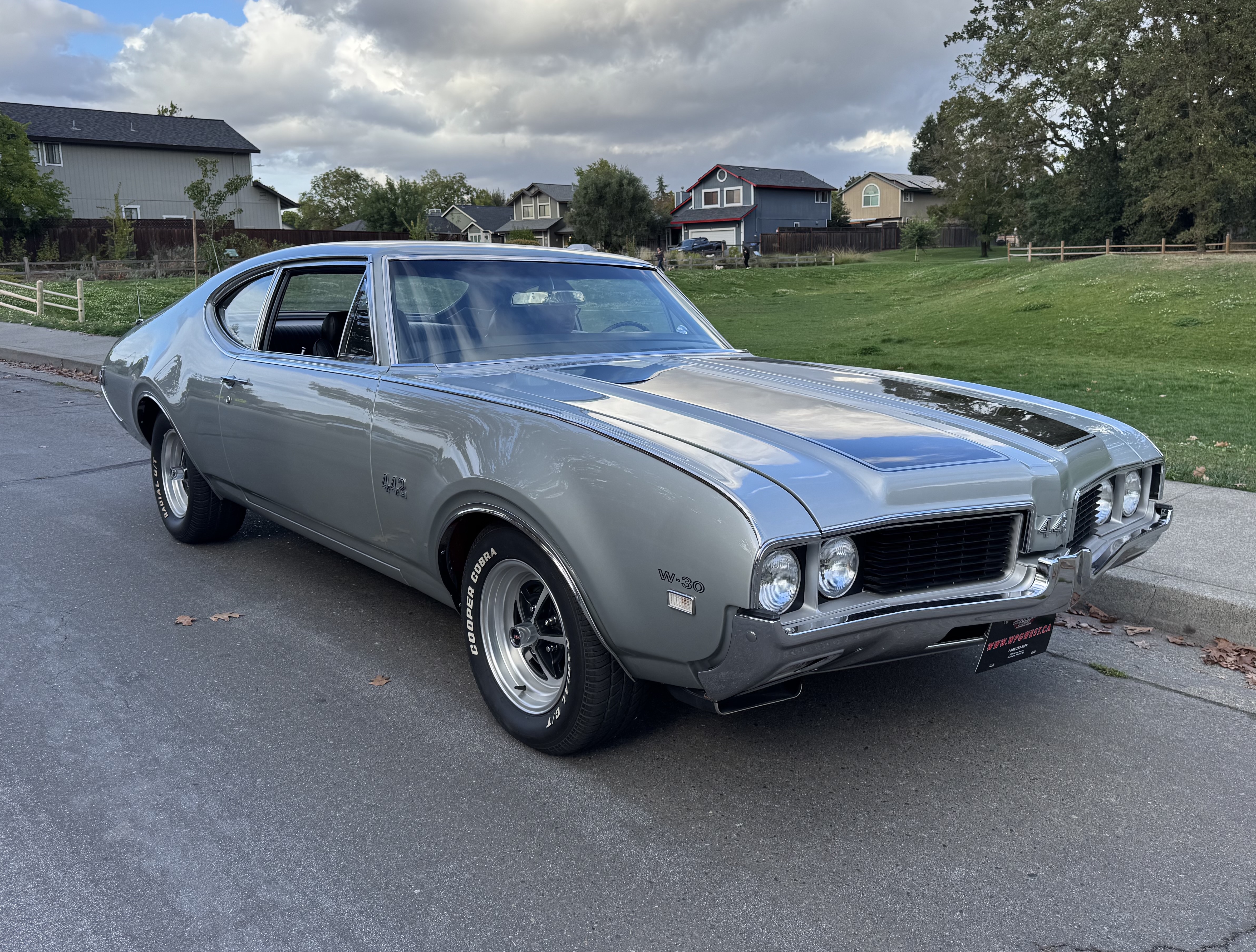 1969 Oldsmobile 442 Sport Coupe W-30 4-Speed