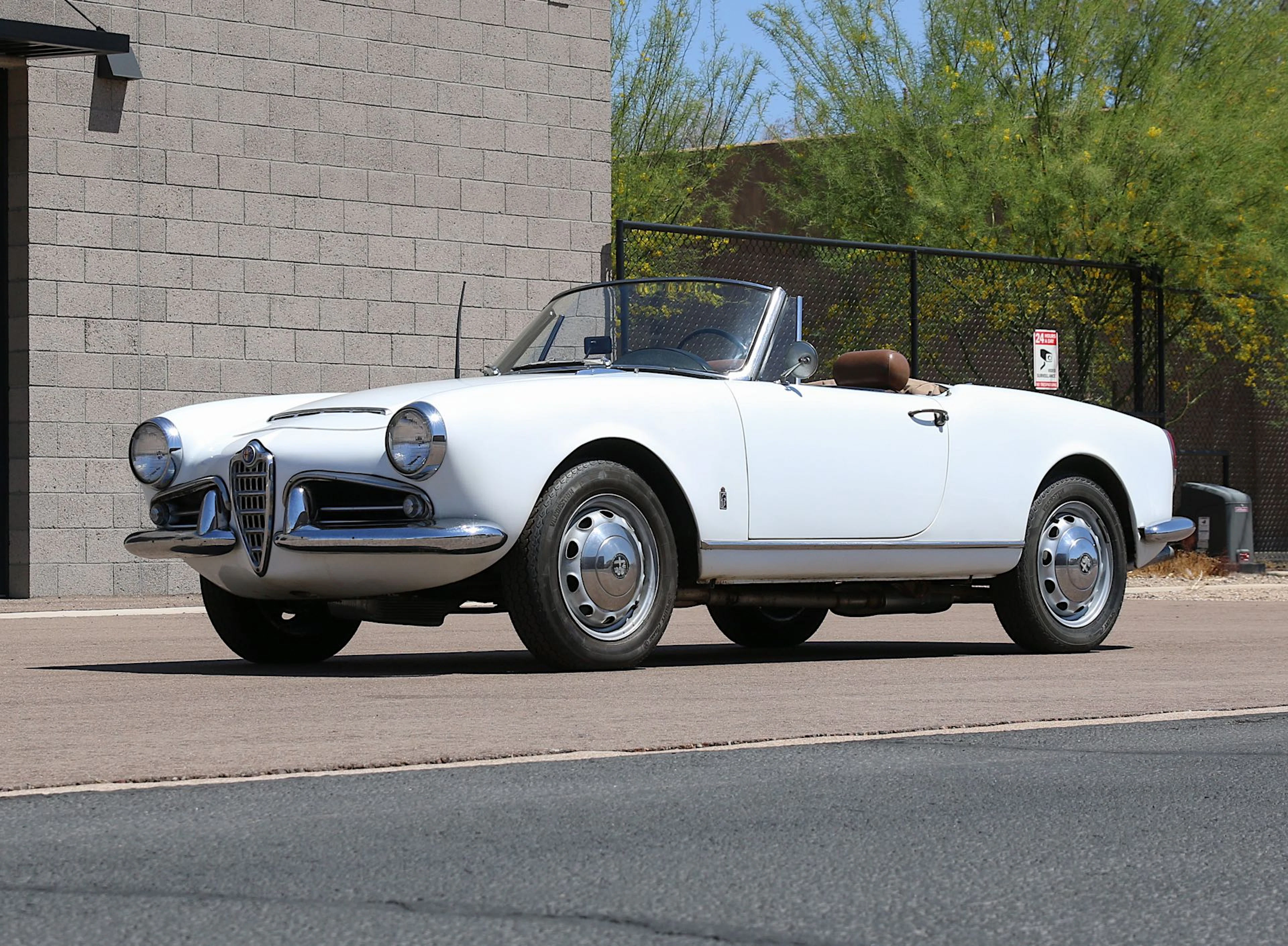 2.0L-Powered 1963 Alfa Romeo Giulia Spider