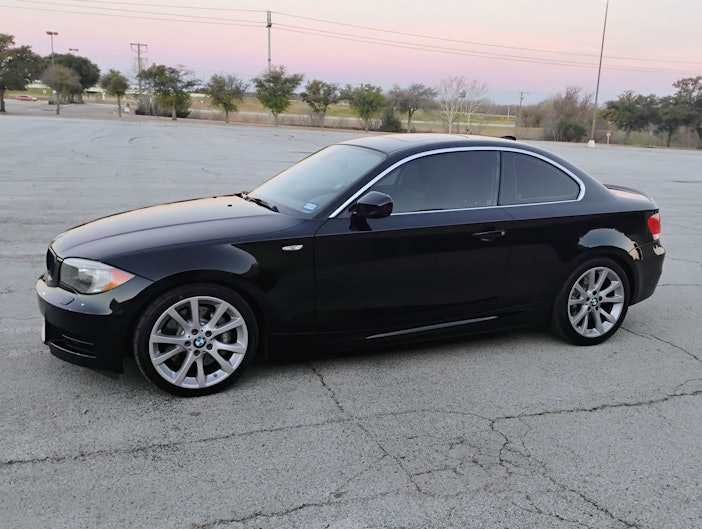 2012 BMW 135i Six-Speed