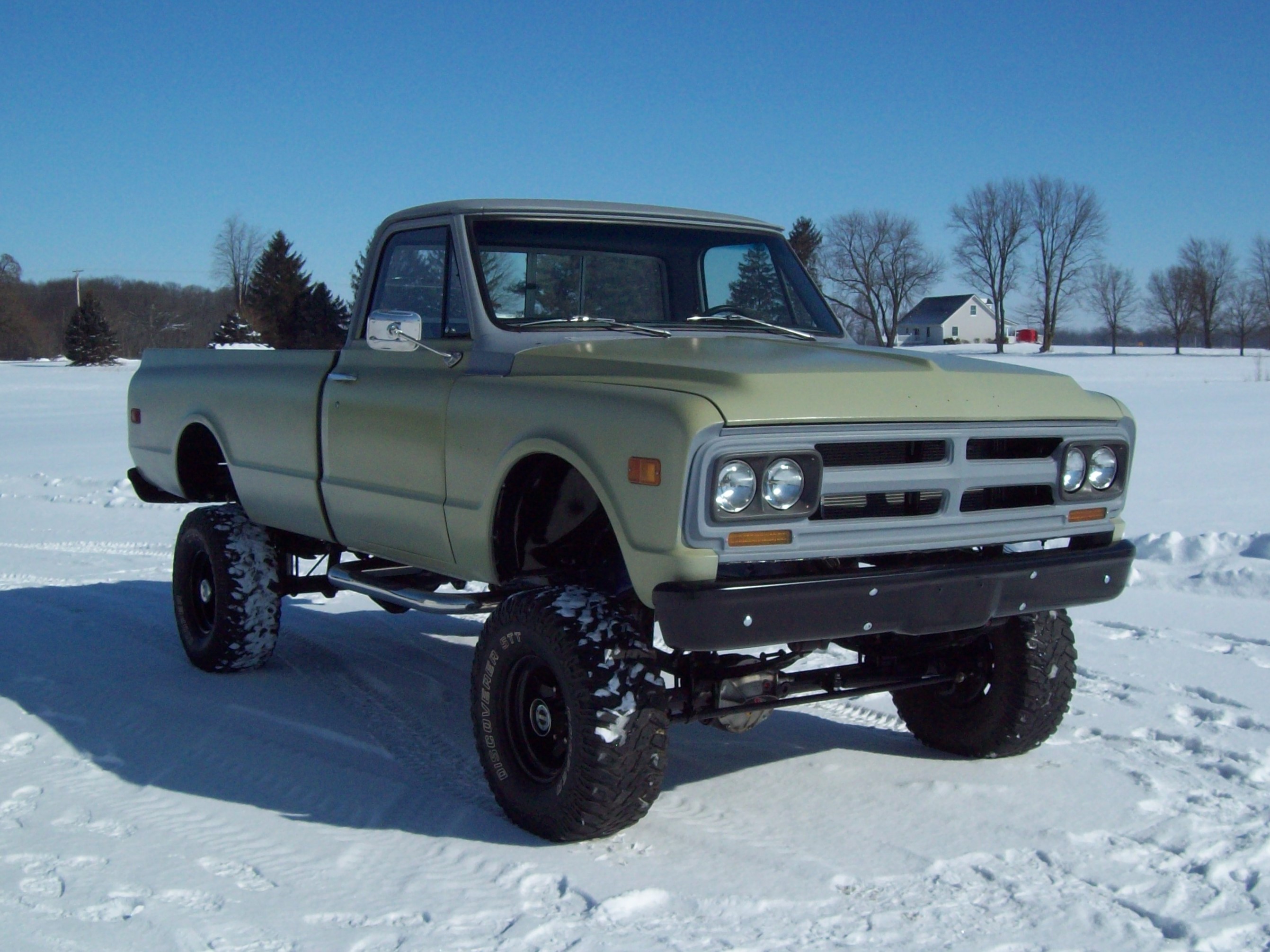 355-Powered 1968 GMC C2500 Pickup 4x4 Conversion