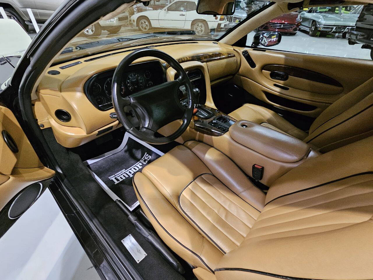 1997astonmartindb7volante2