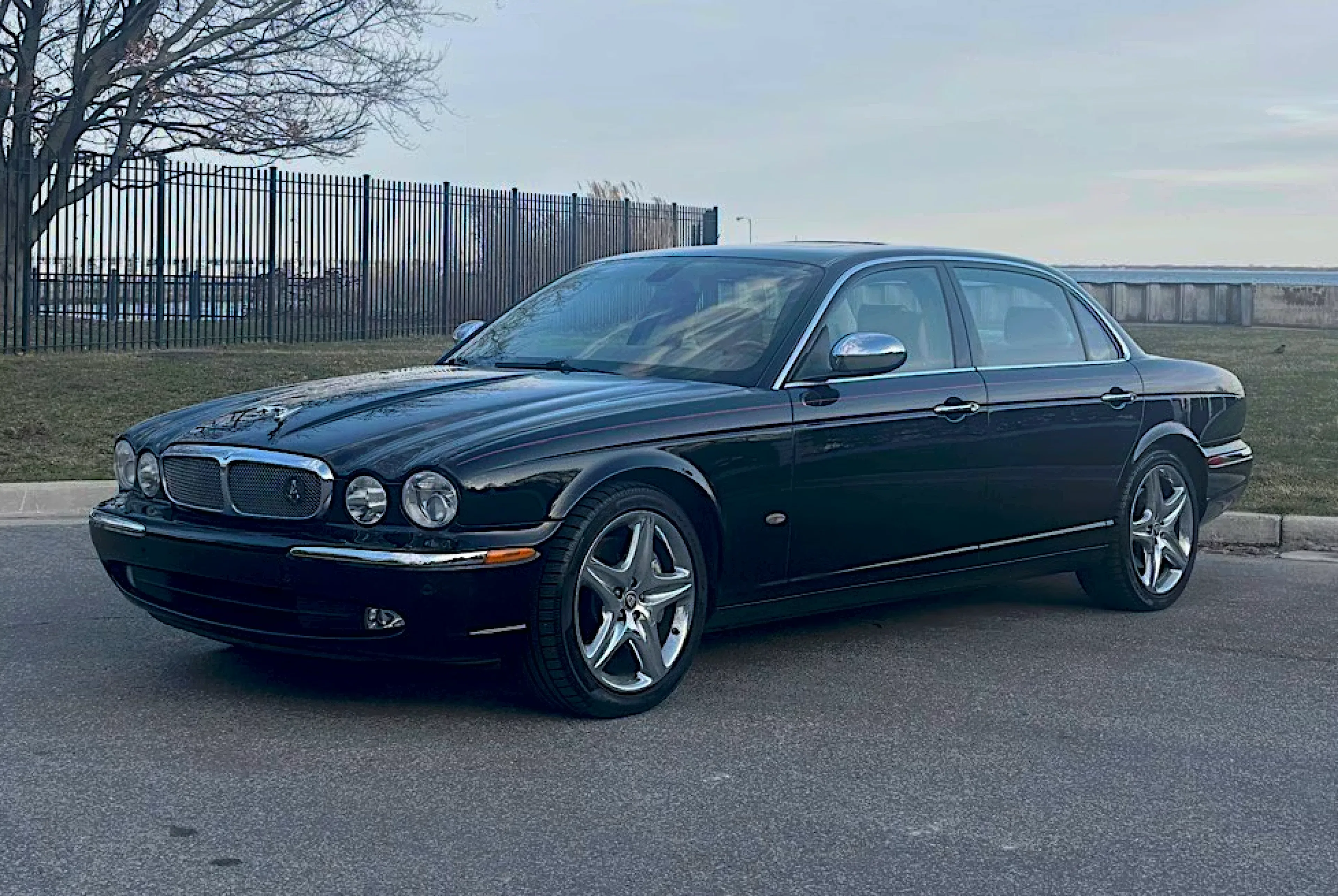 2006 Jaguar XJ Super V8