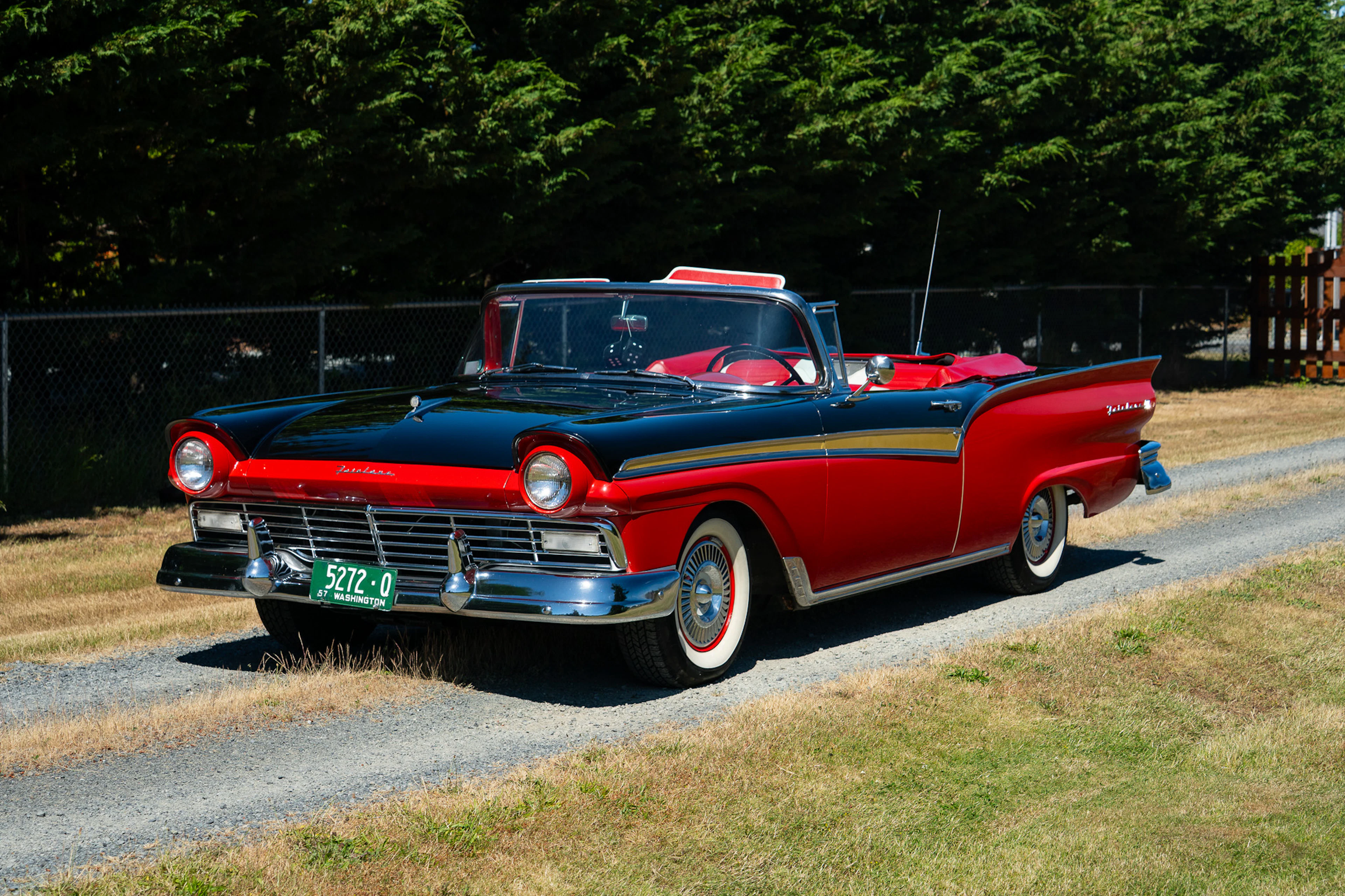 1957 Ford Fairlane 500 Sunliner