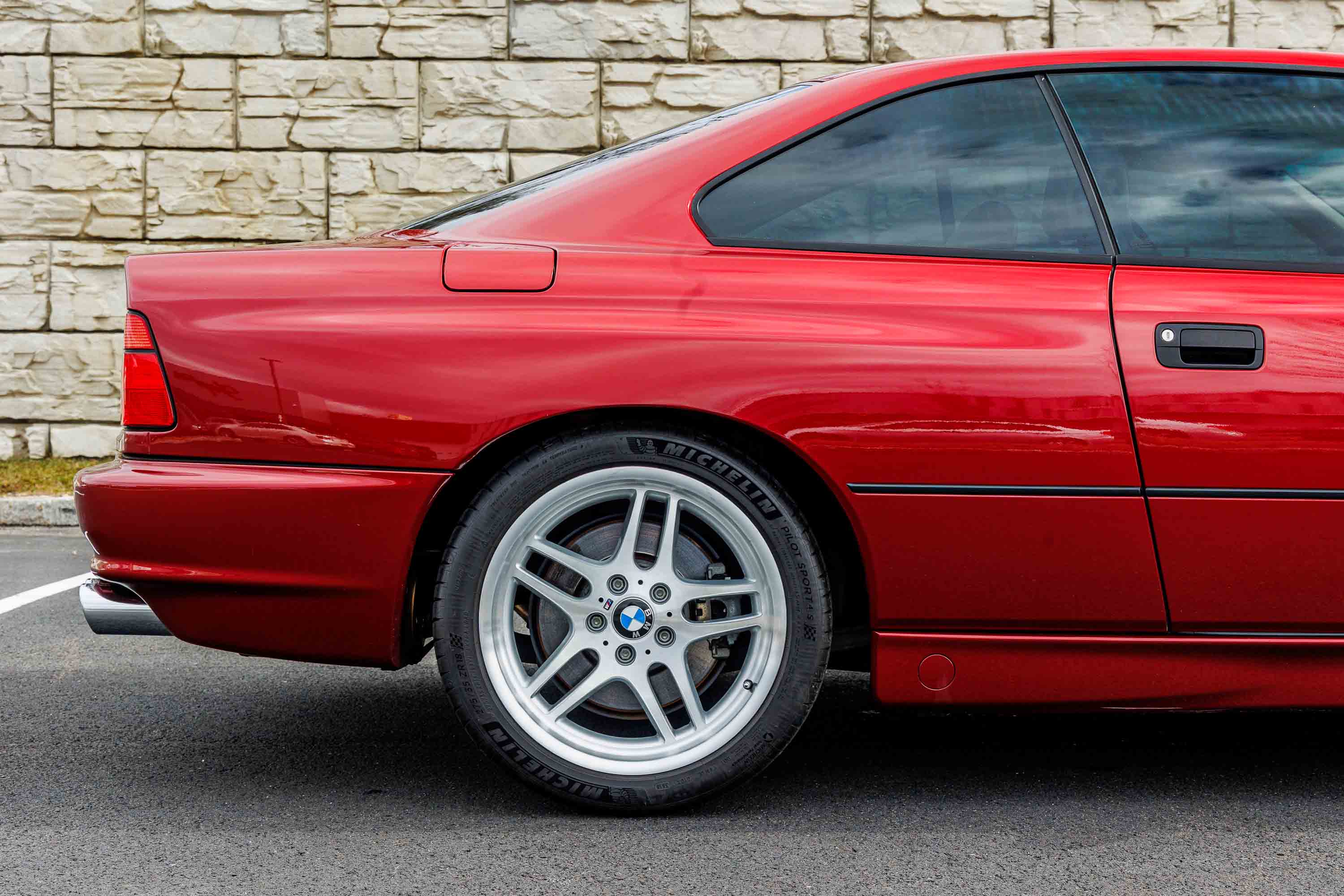 SST2515BMW850i034