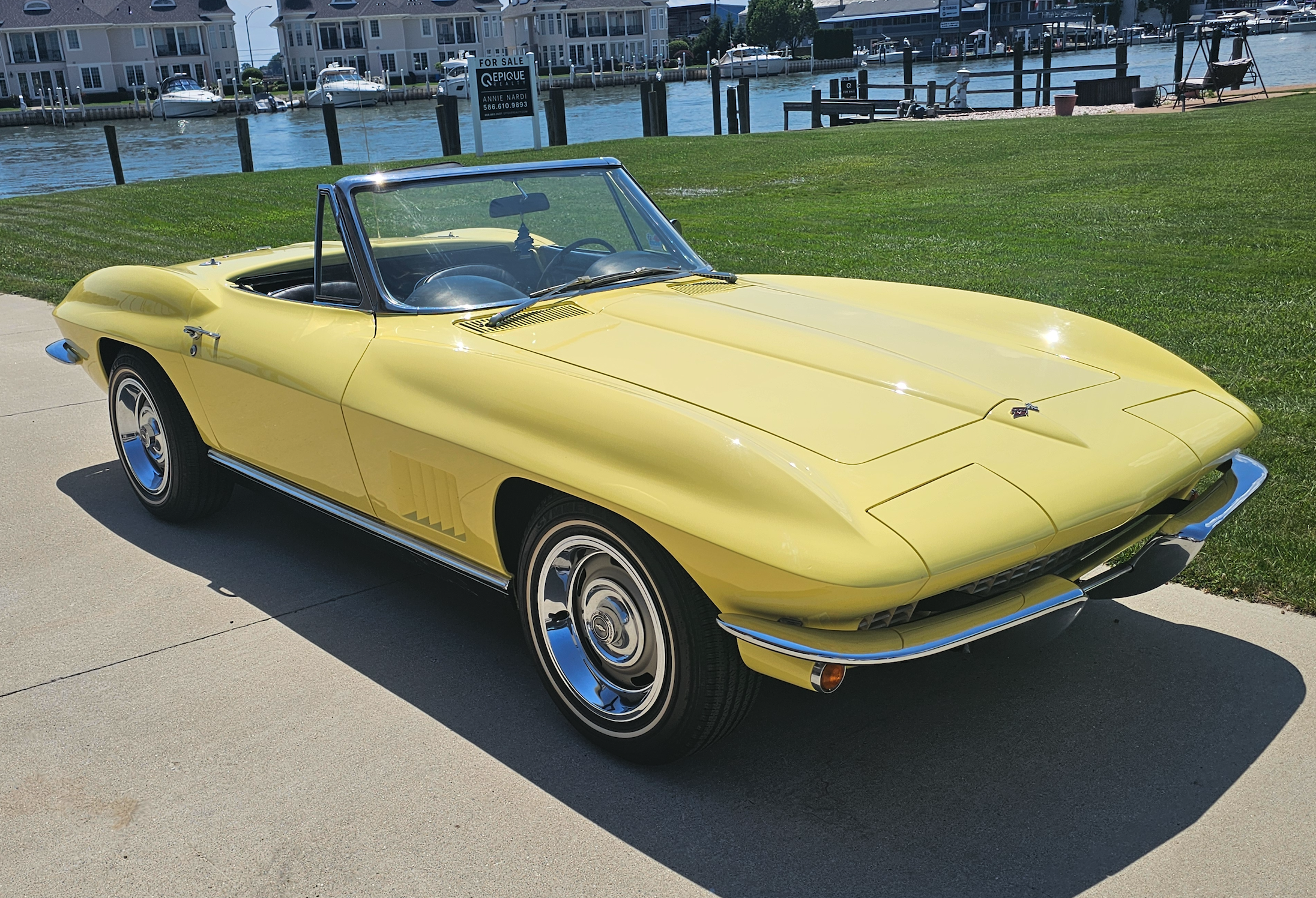 1967 Chevrolet Corvette Convertible L75 327/300 4-Speed
