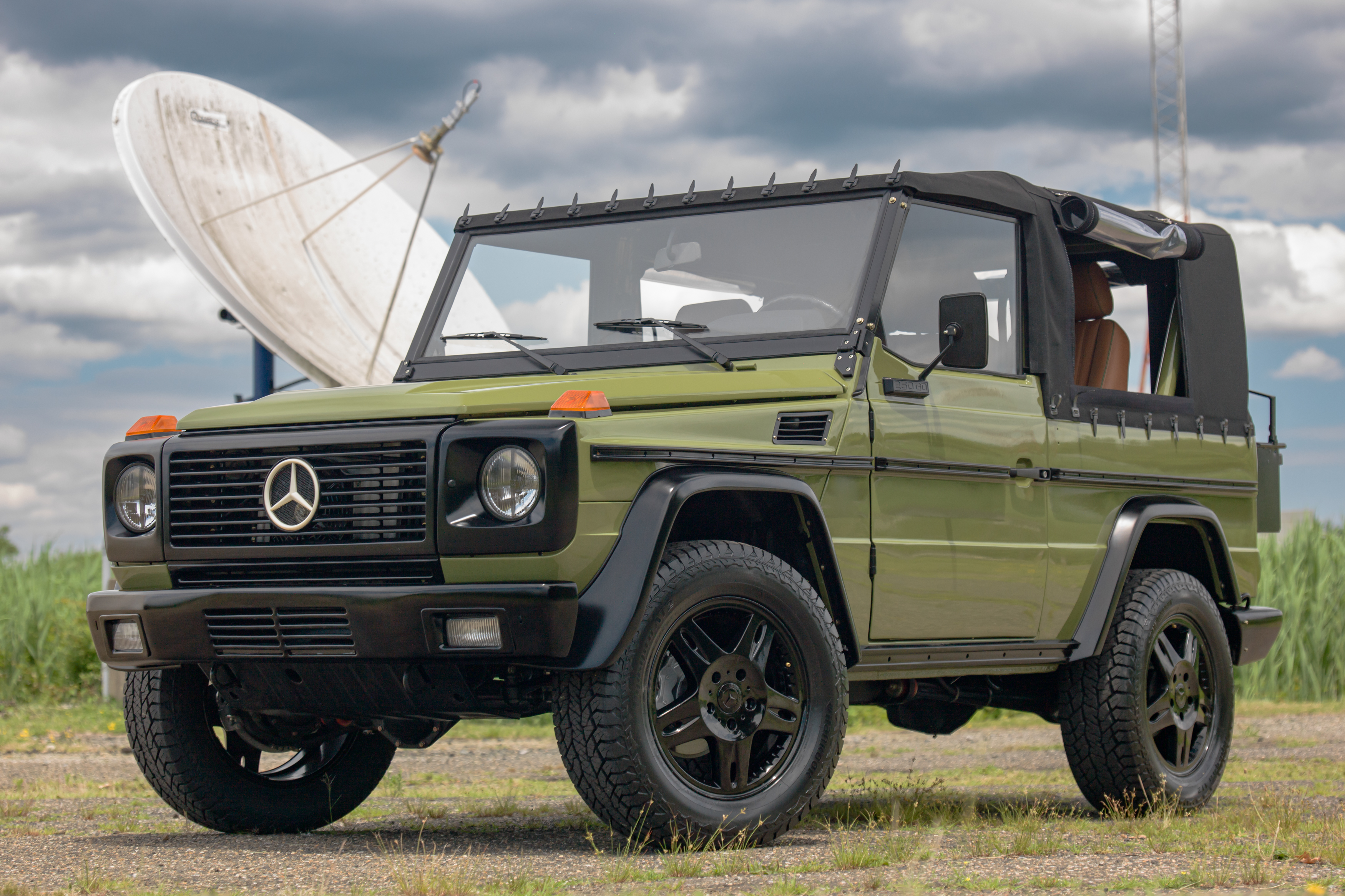 Modified 1991 Mercedes-Benz 250GD Wolf 4-Speed