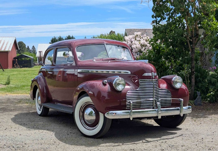 1940 Chevrolet Special DeLuxe Town Sedan