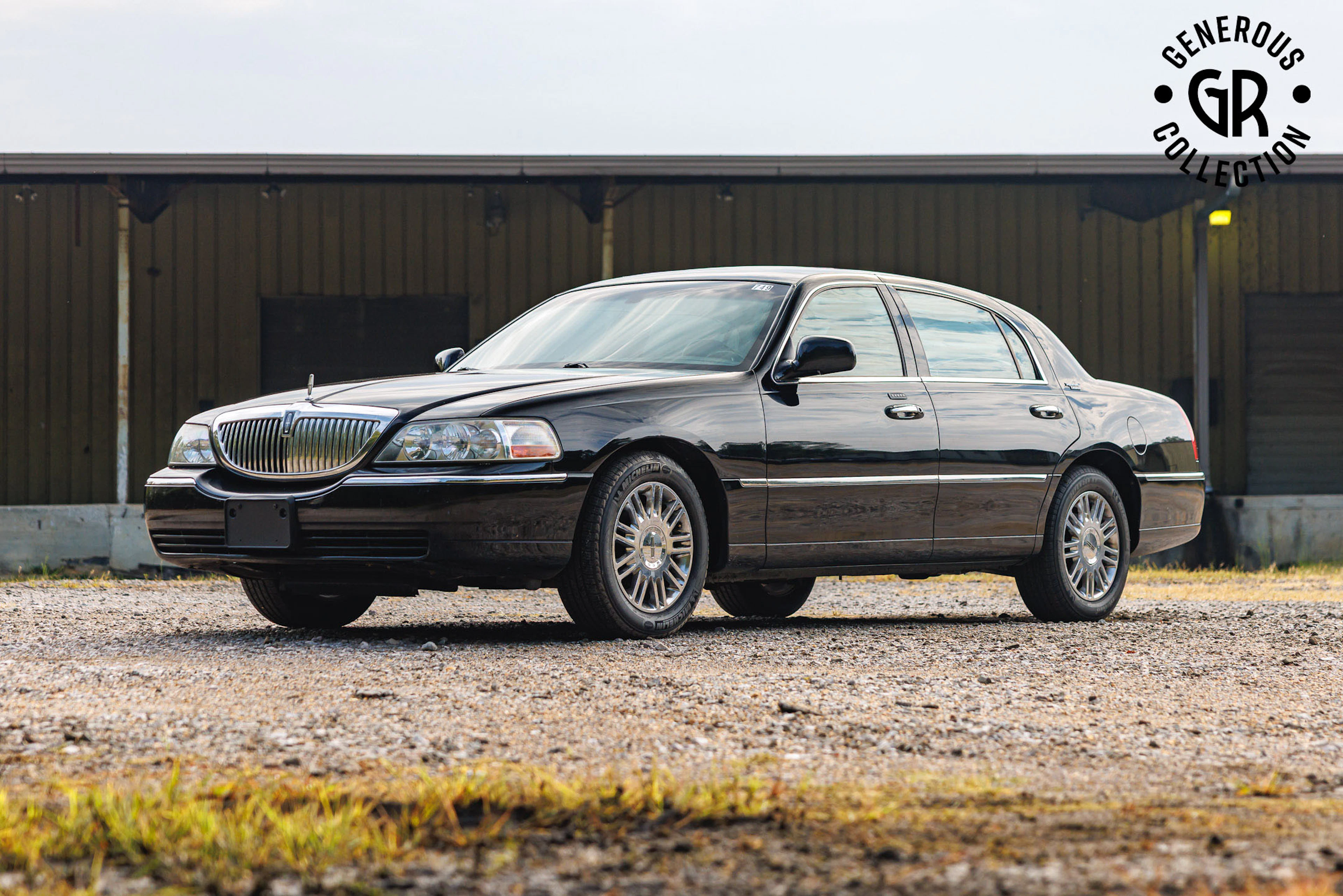 2005 Lincoln Town Car Signature Limited