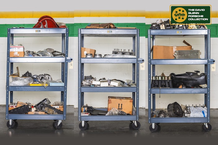 BOSCH Mechanical Fuel Injection Pumps, BOSCH Fuel Filter Manifold, Consoles, and Hardware (Lot 58)