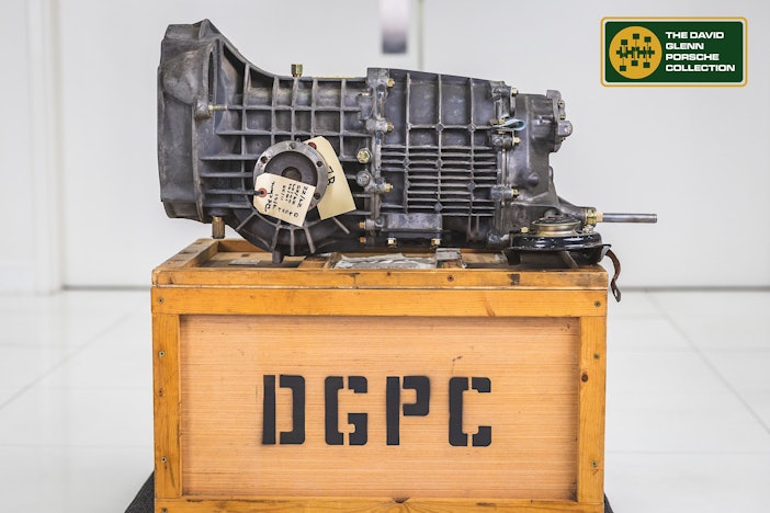 Porsche 915 5-speed Transmission (Lot 39)